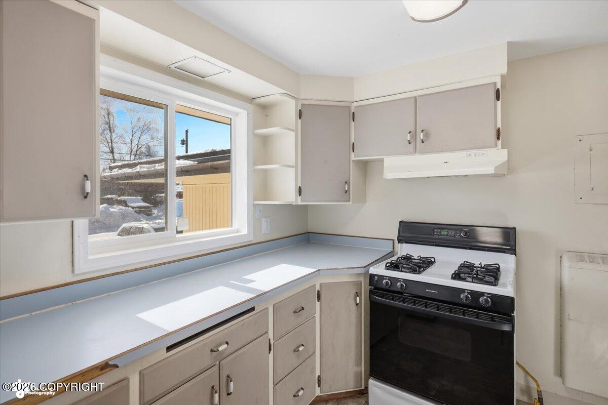 1701 W 36th Avenue