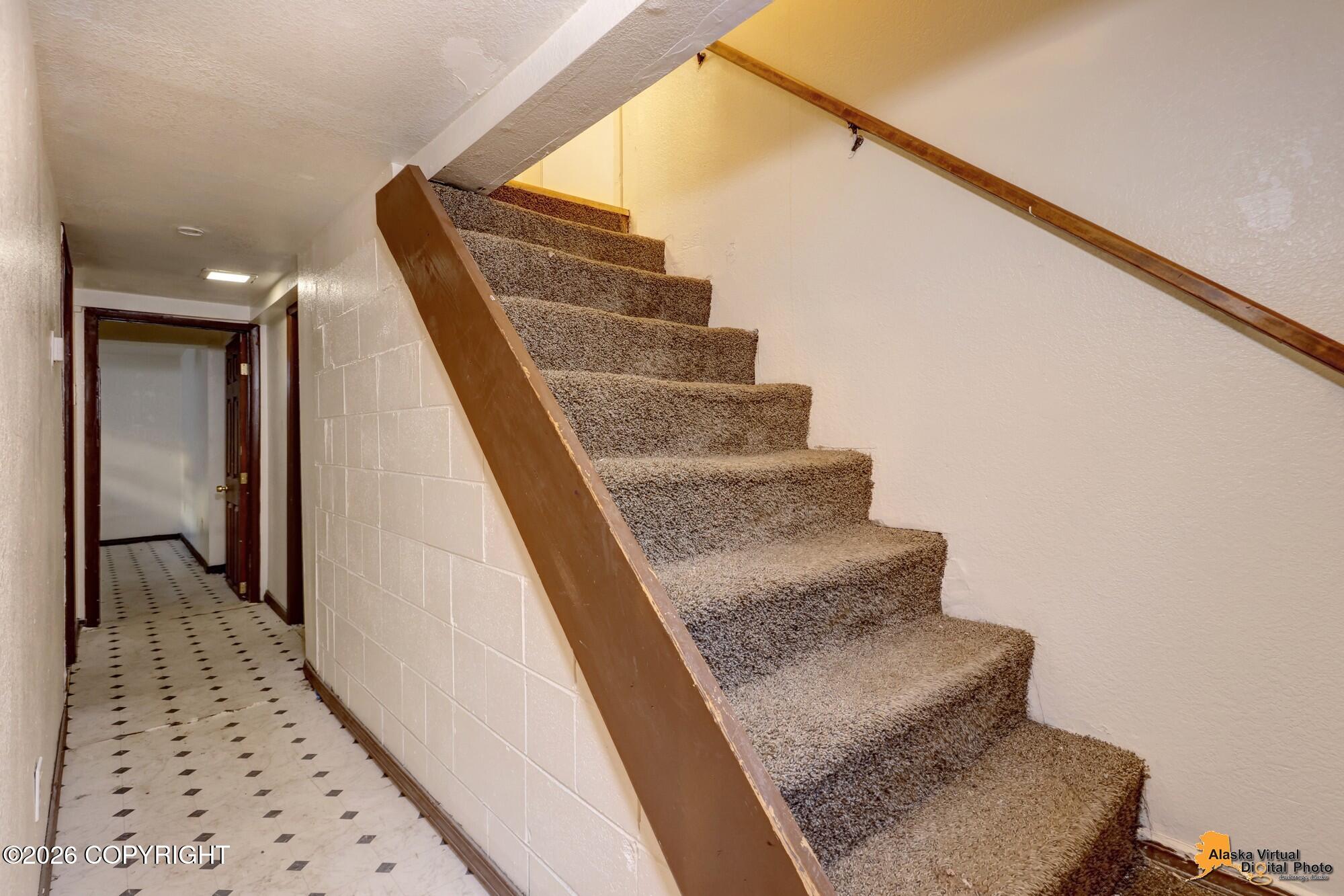 2607 W 31st Avenue