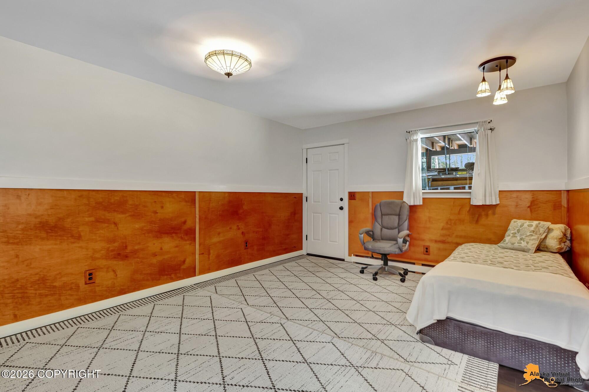 3340 Lakeside Drive