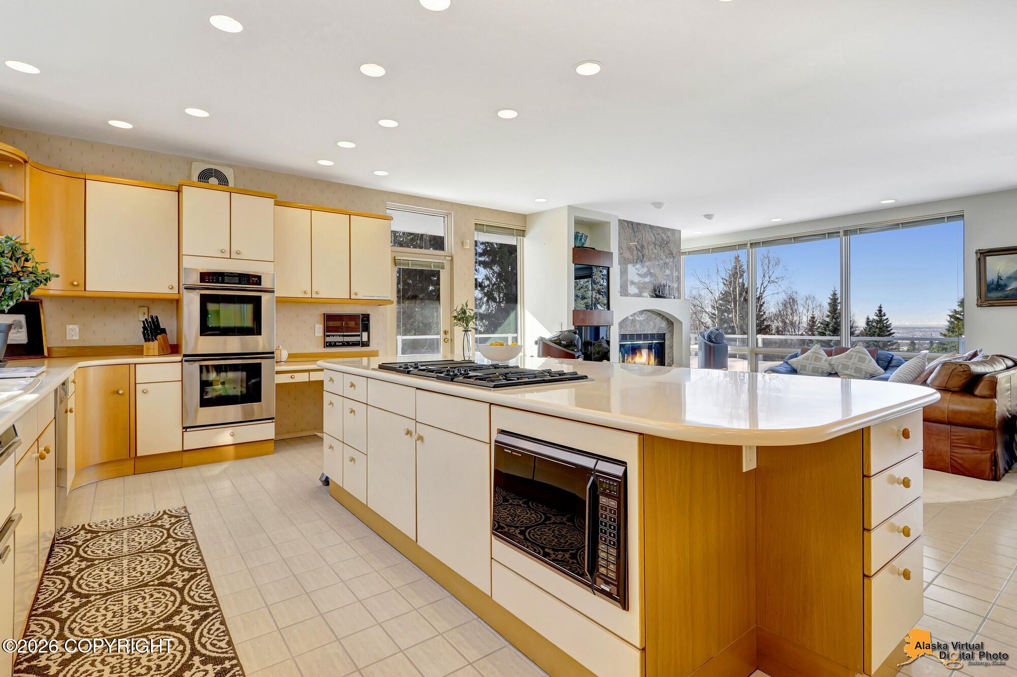 12210 Lilac Circle