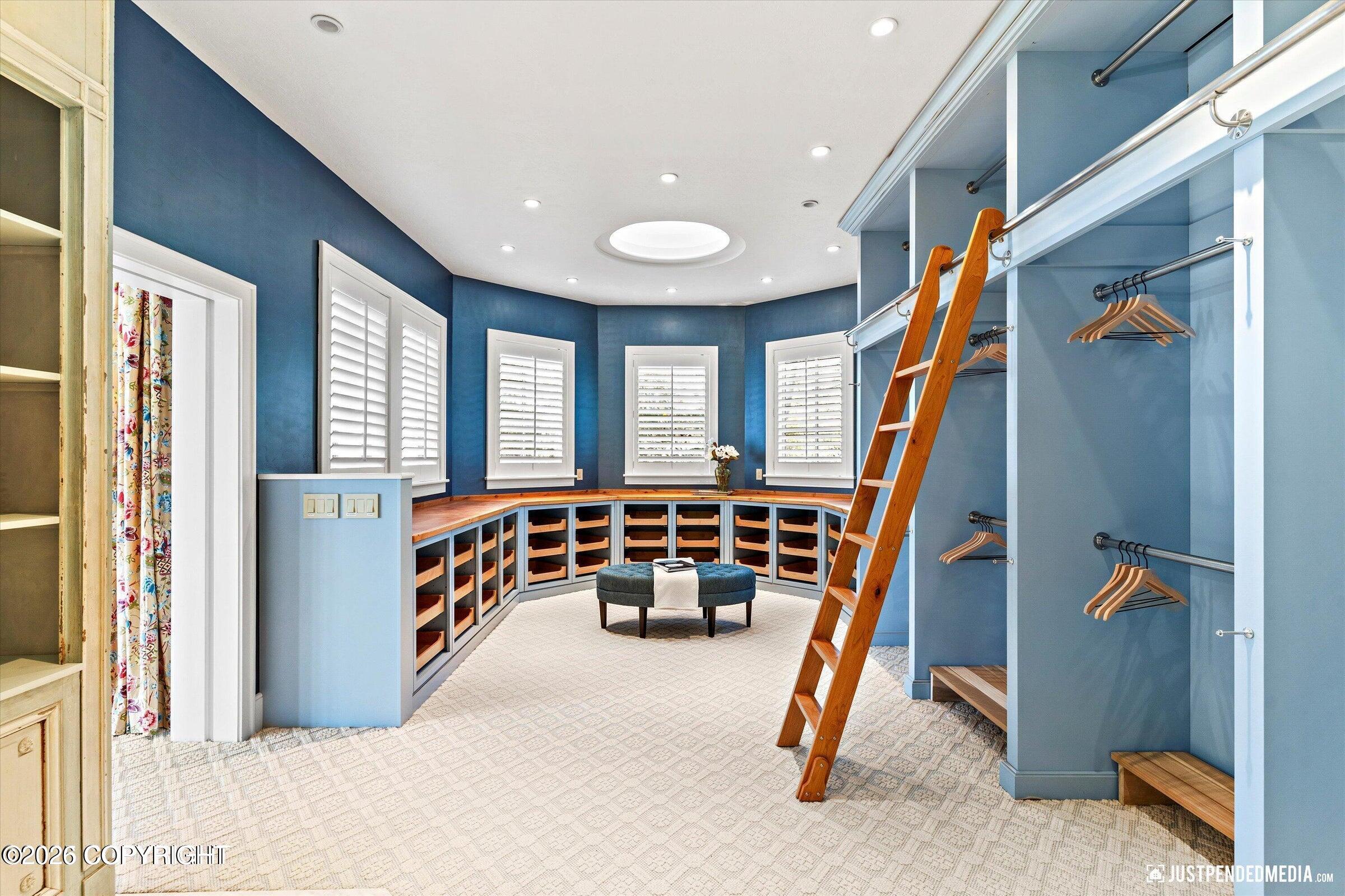 3806 North Point Circle