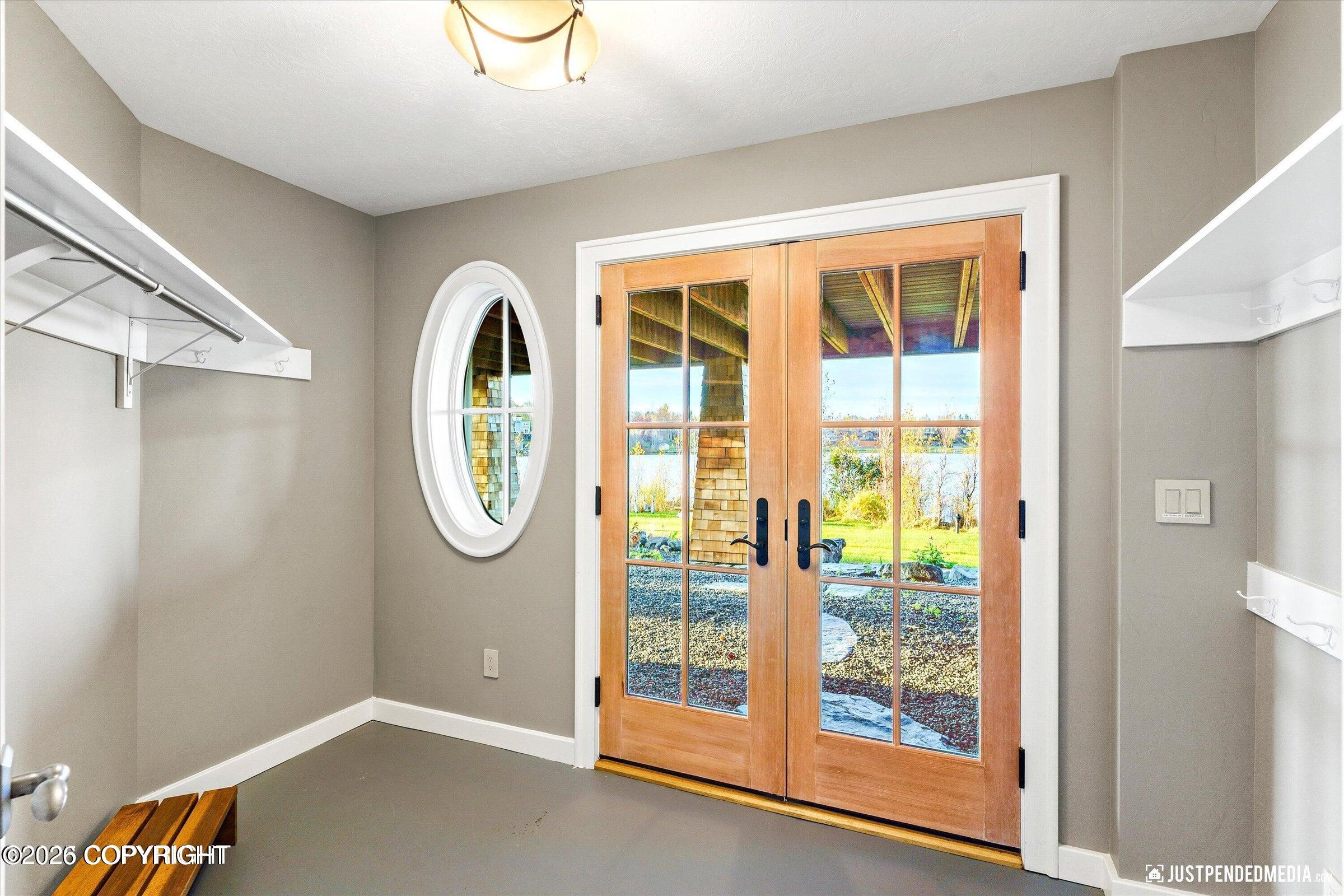 3806 North Point Circle