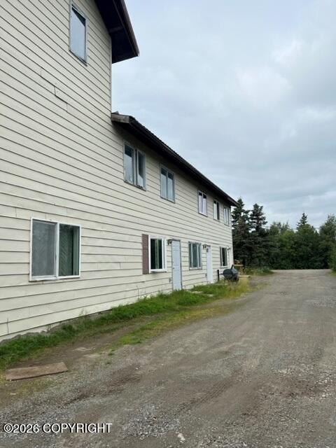 896 E Bobo Loop