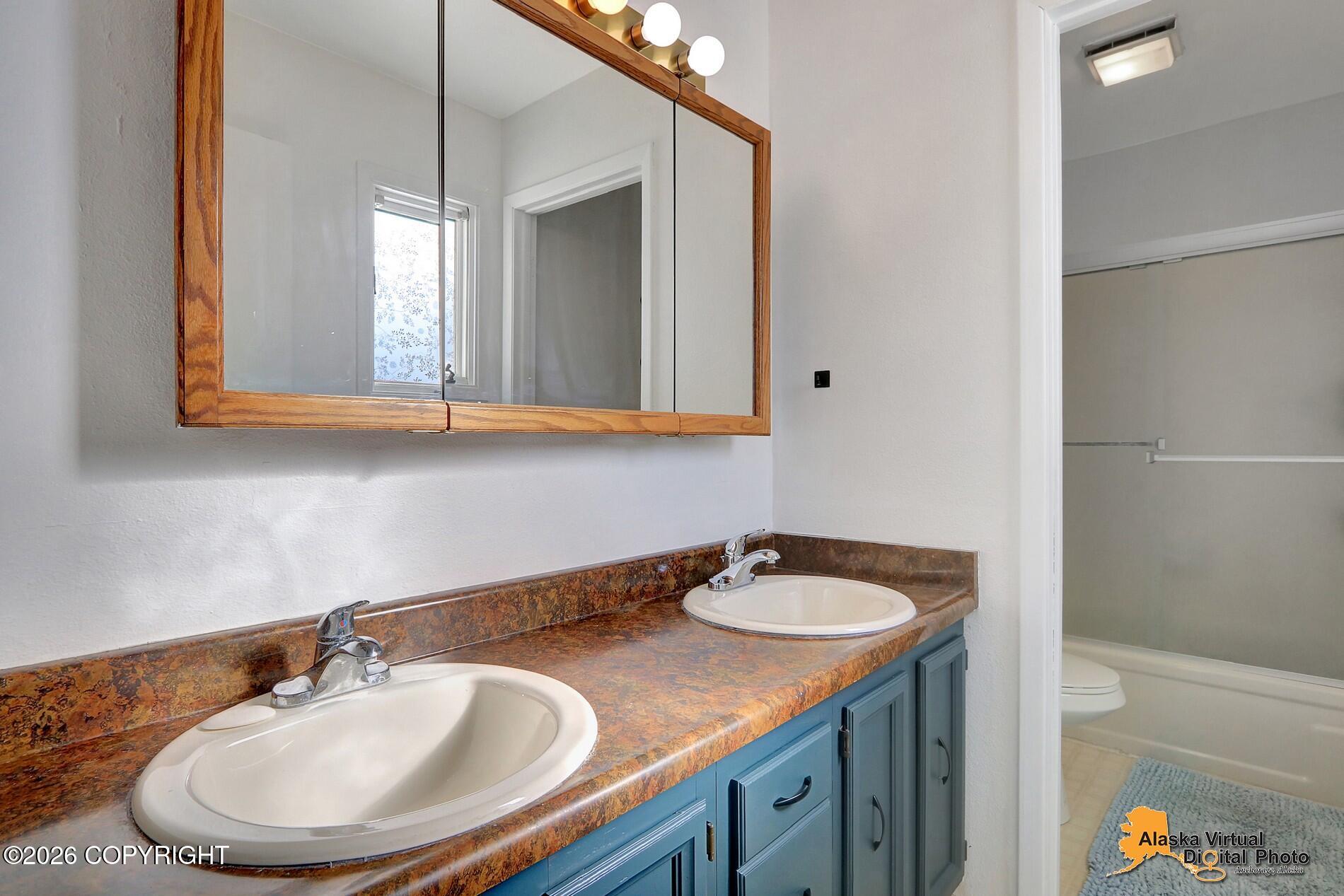 3208 Eastgate Place # 4 Unit: #4