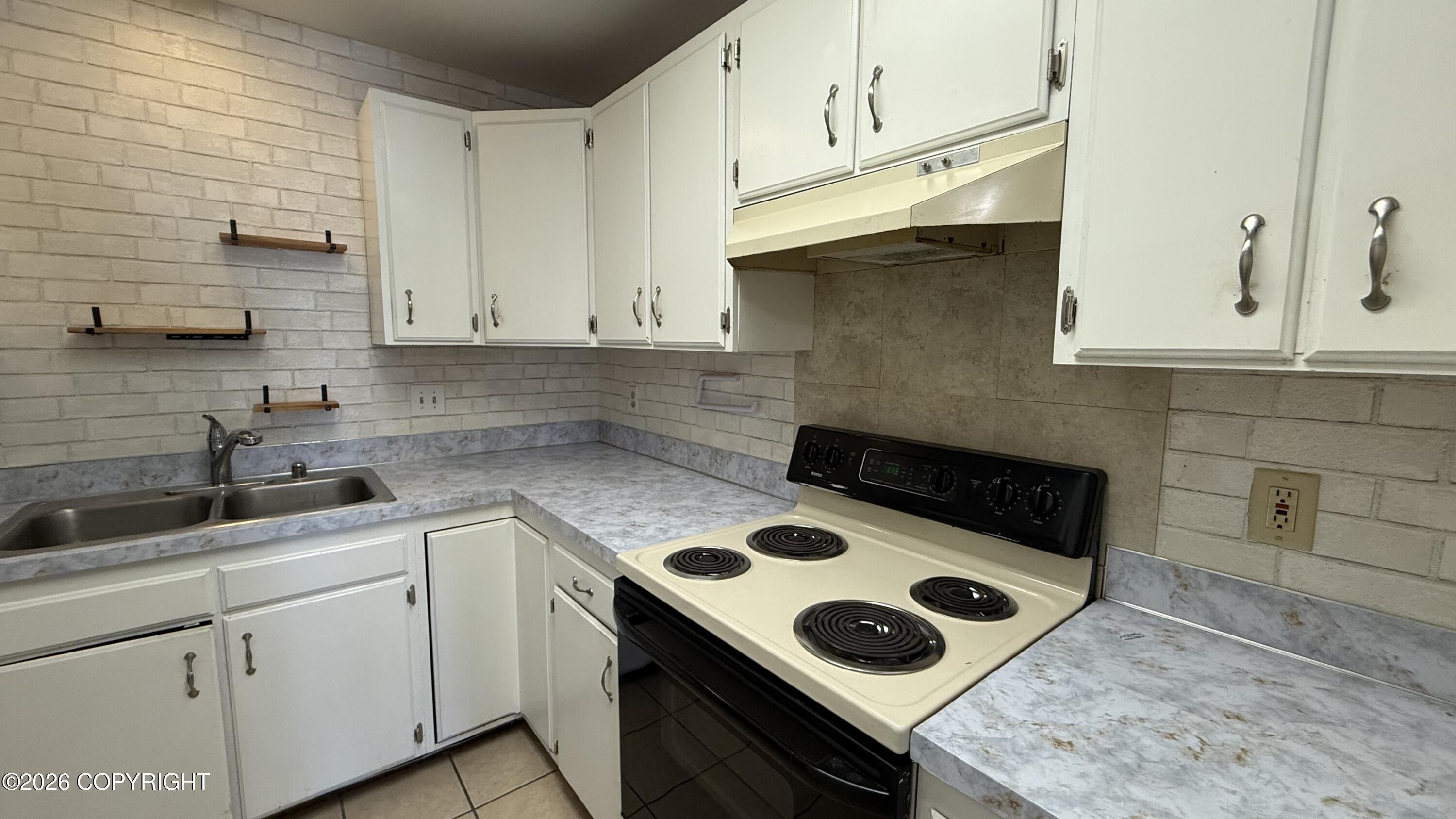 8601 Molanary Drive # 9 Unit: #9