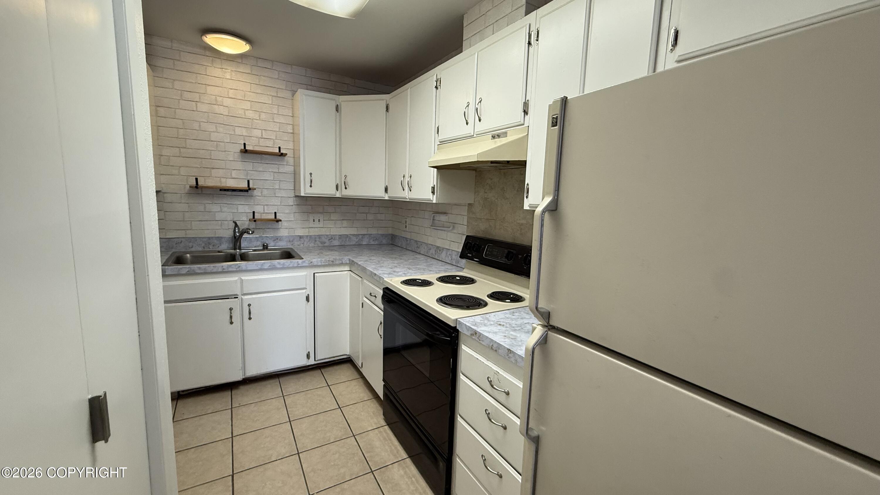 8601 Molanary Drive # 9 Unit: #9