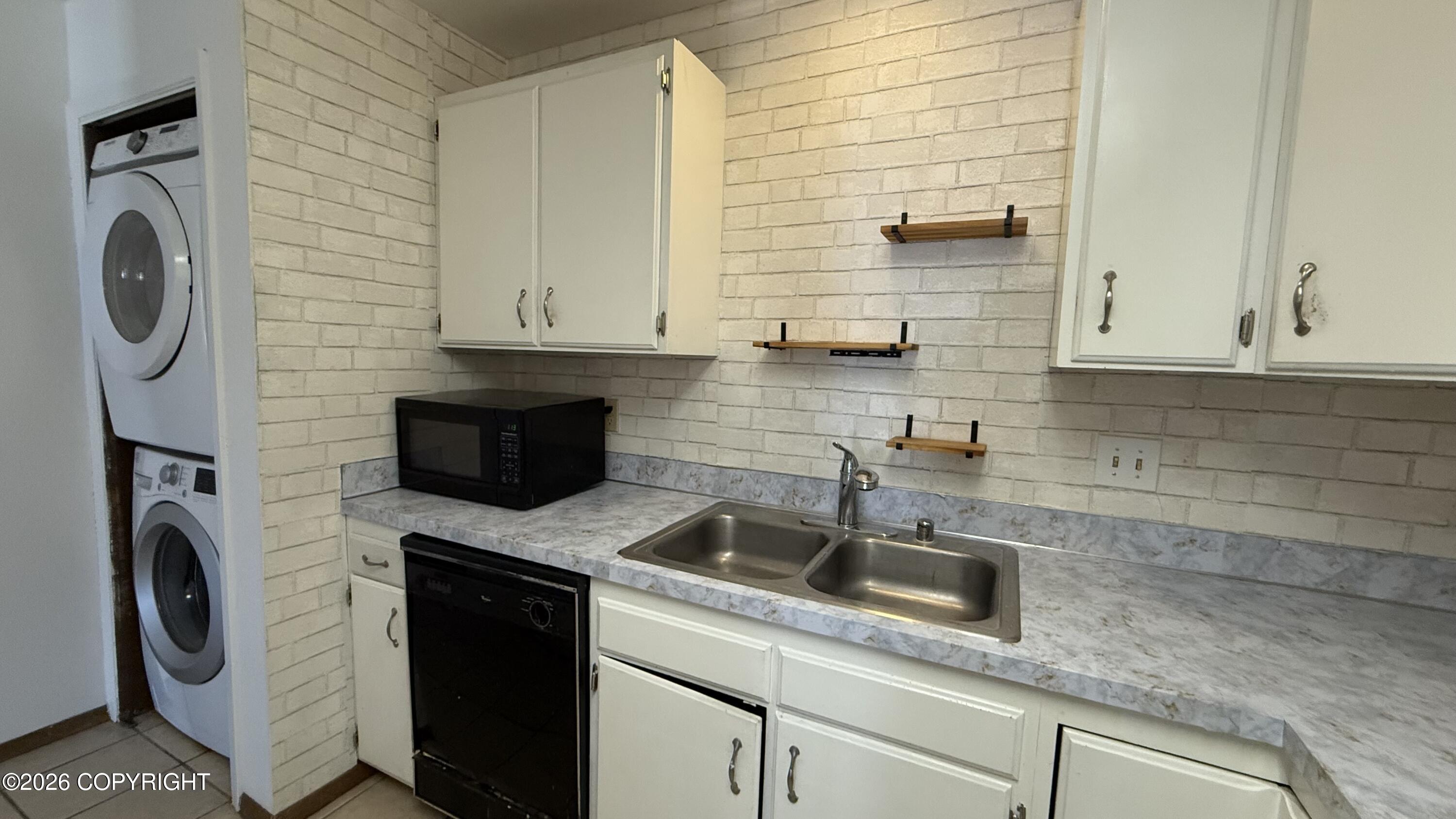 8601 Molanary Drive # 9 Unit: #9