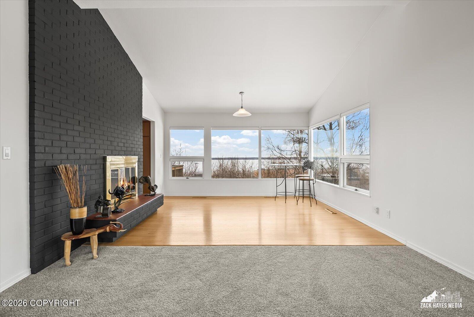 1401 W 9th Avenue