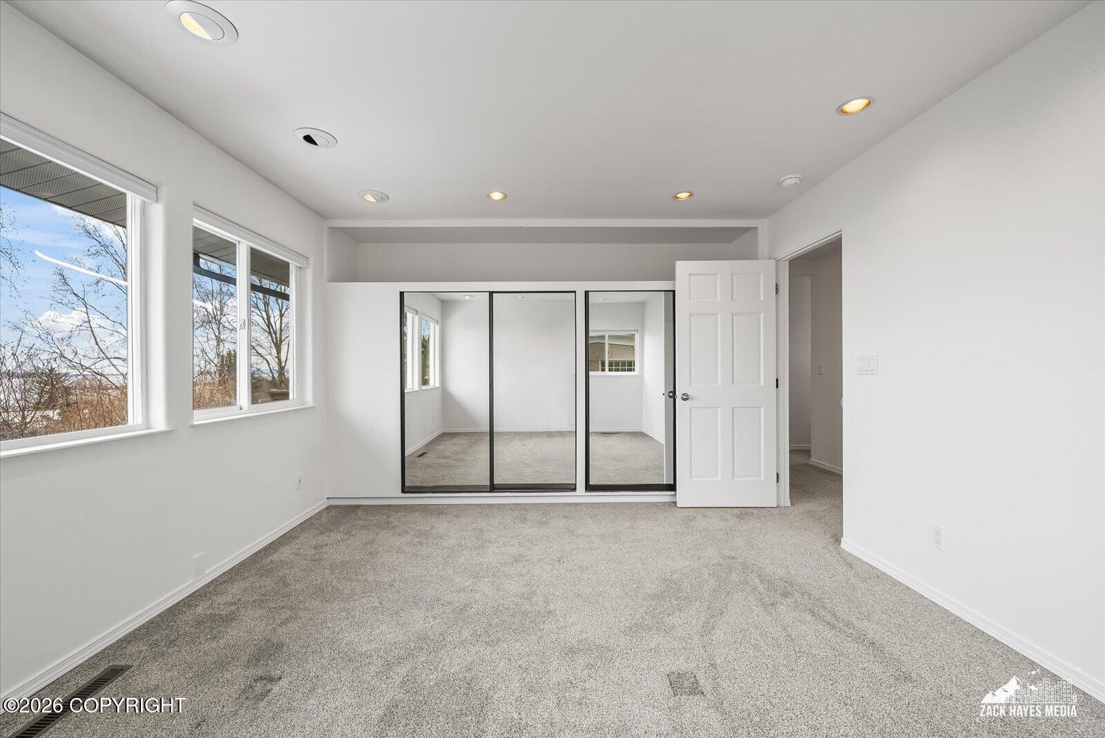 1401 W 9th Avenue