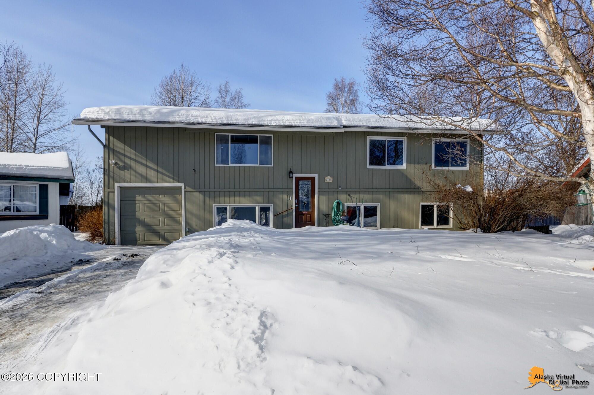 2631 Lyvona Lane