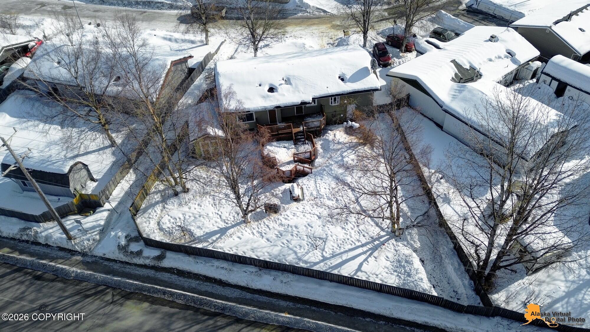 2631 Lyvona Lane