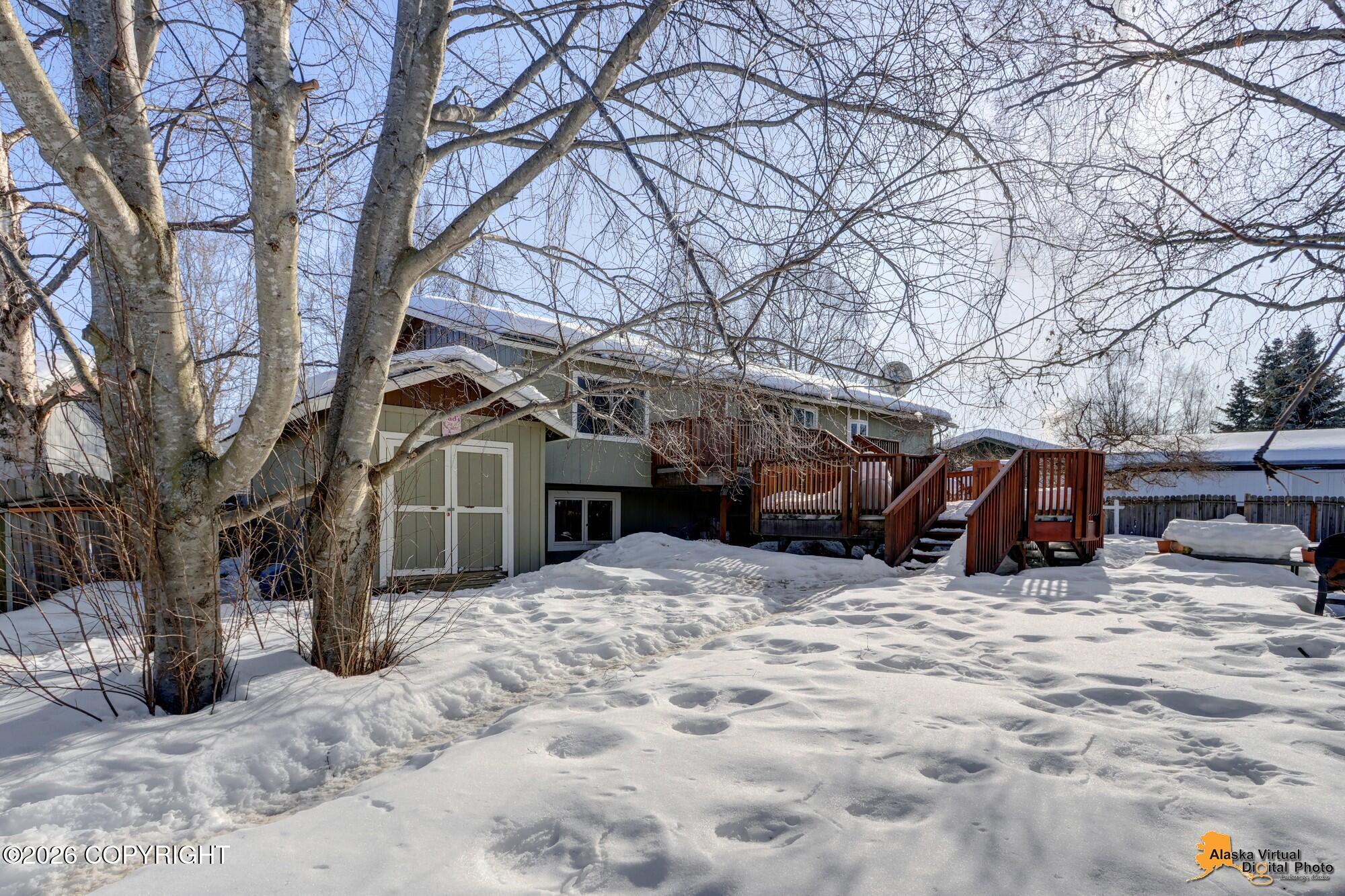 2631 Lyvona Lane