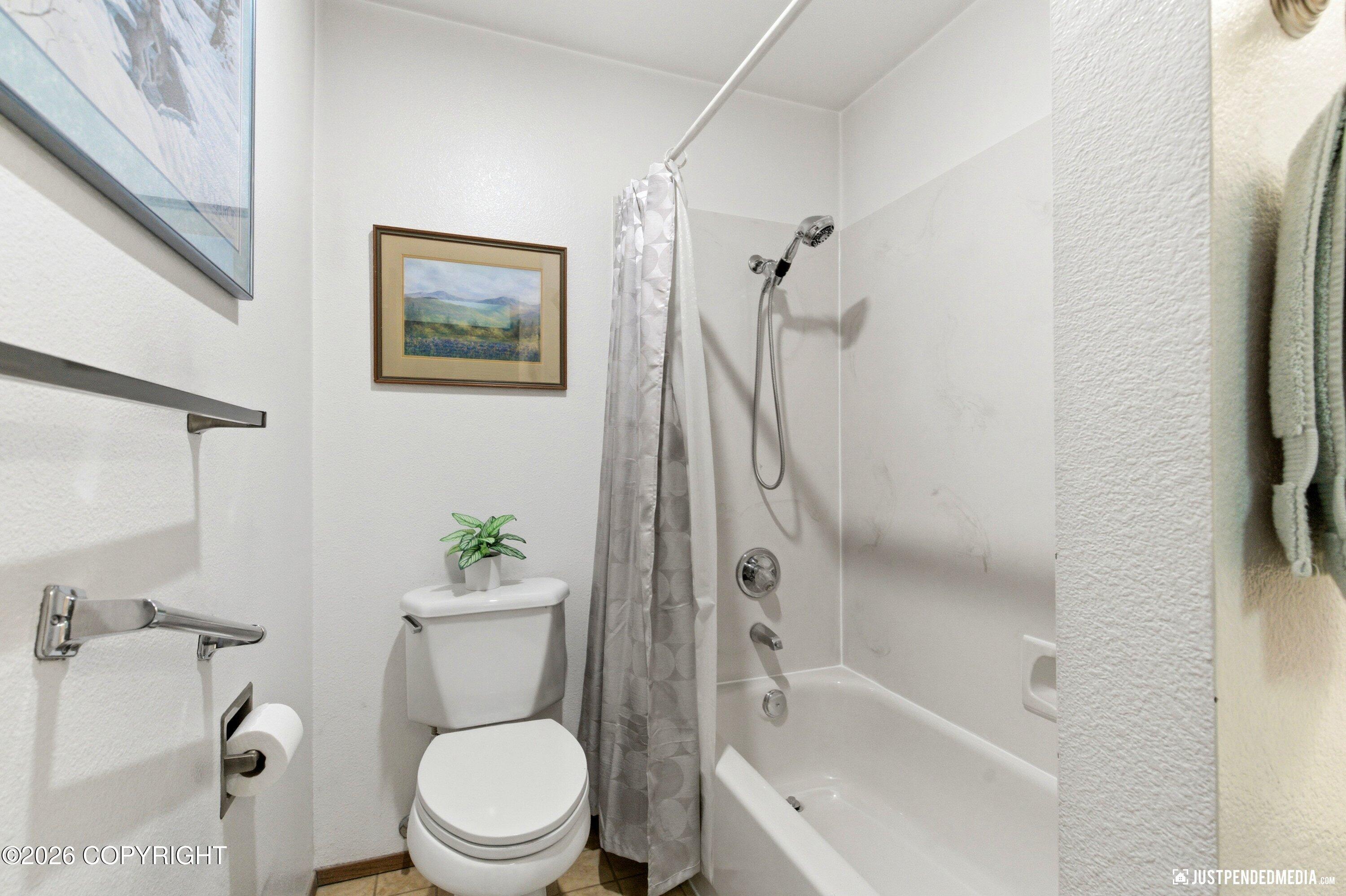 5618 E 40th Avenue # 102 Unit: #C-102