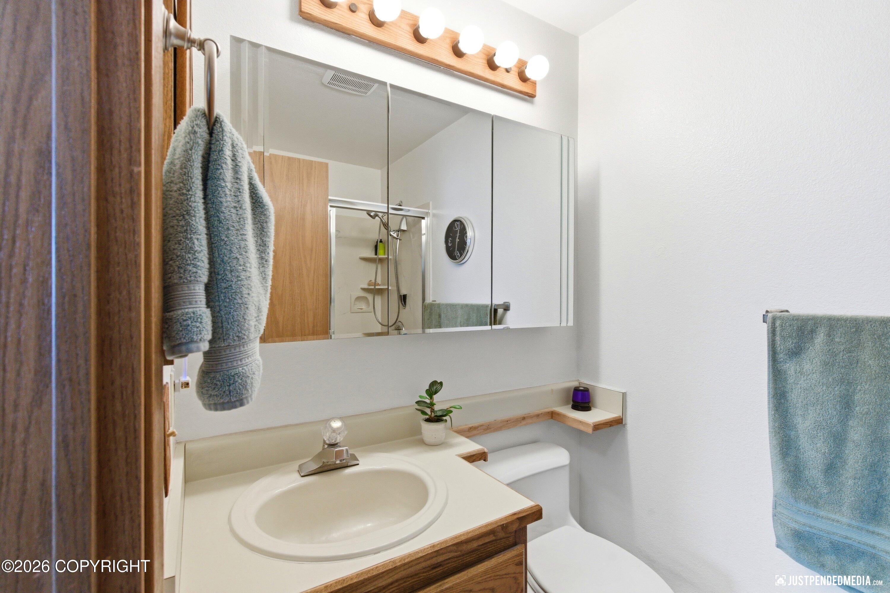 5618 E 40th Avenue # 102 Unit: #C-102