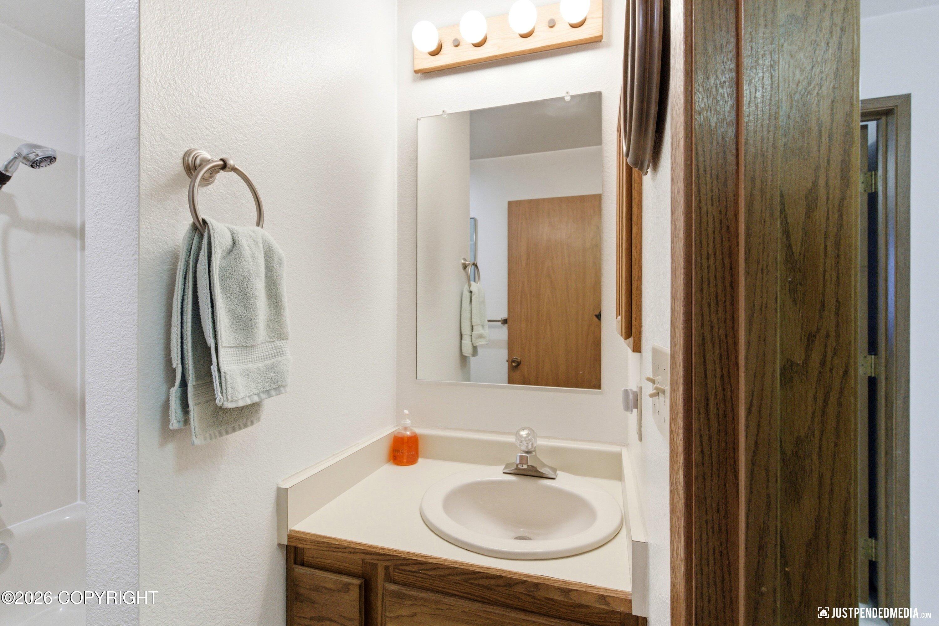 5618 E 40th Avenue # 102 Unit: #C-102