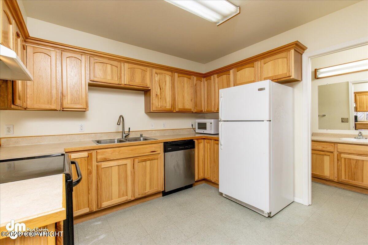 634 E 73rd Avenue # C Unit: #C