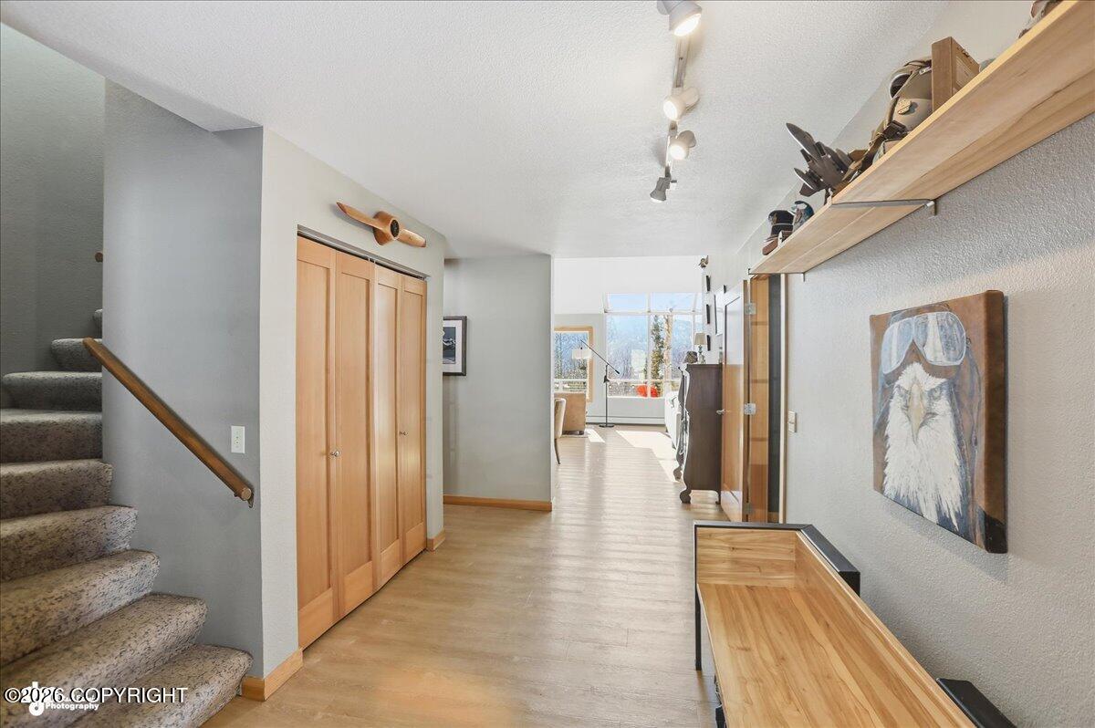 22601 Eagle Glacier Loop