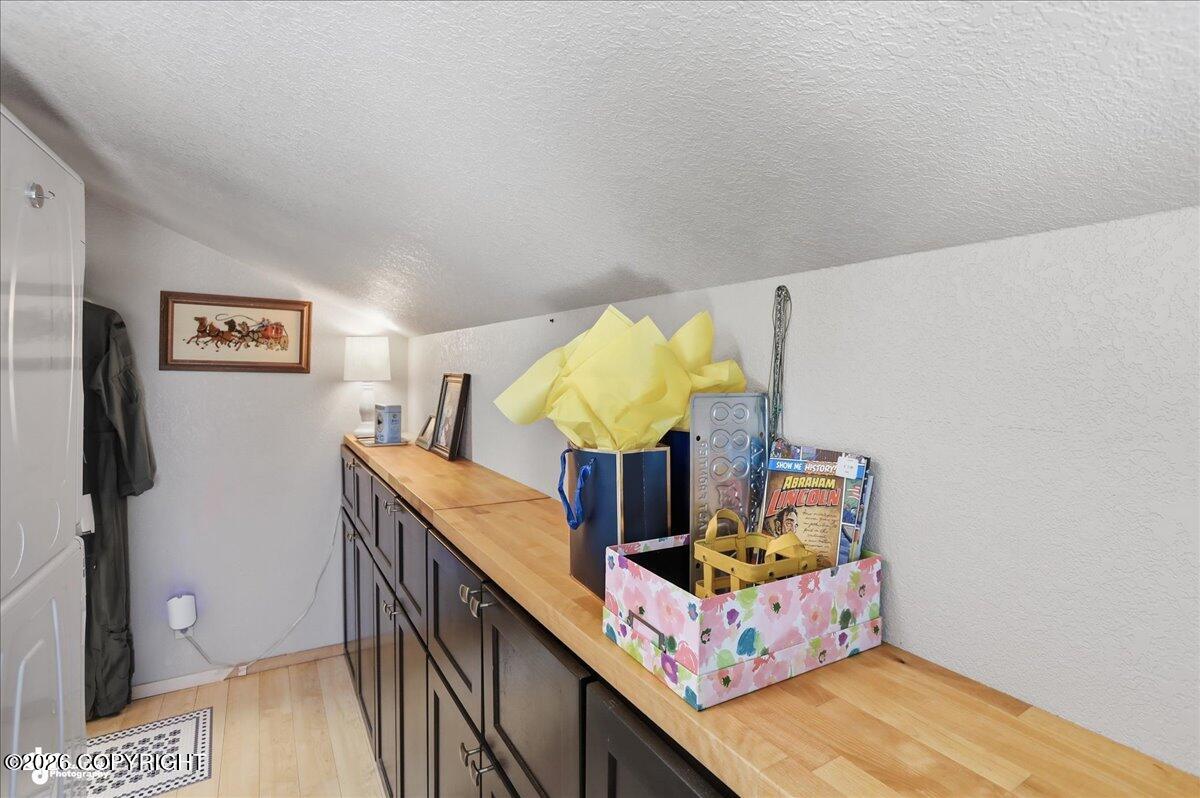 22601 Eagle Glacier Loop