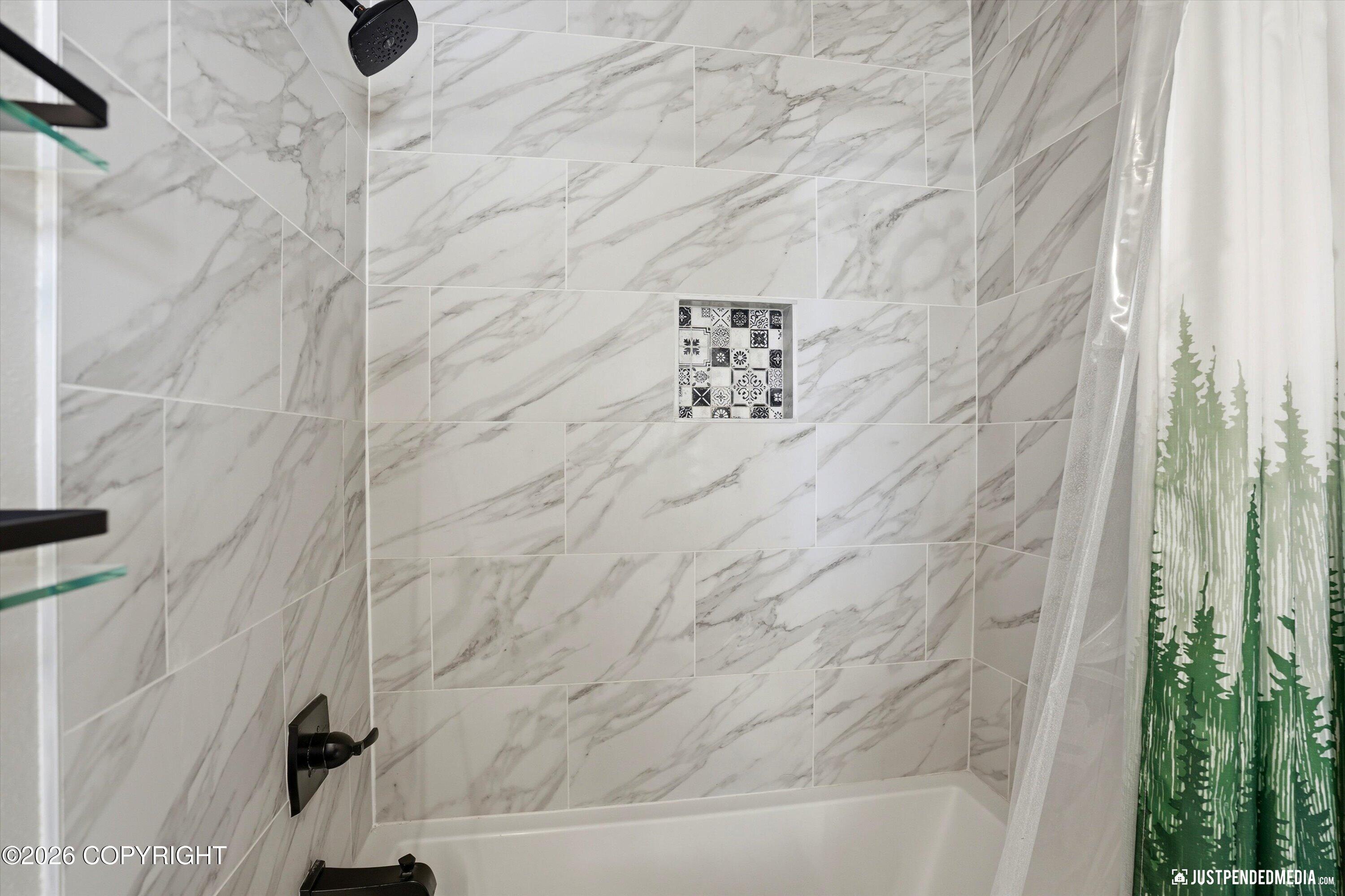 6700 Round Tree Drive