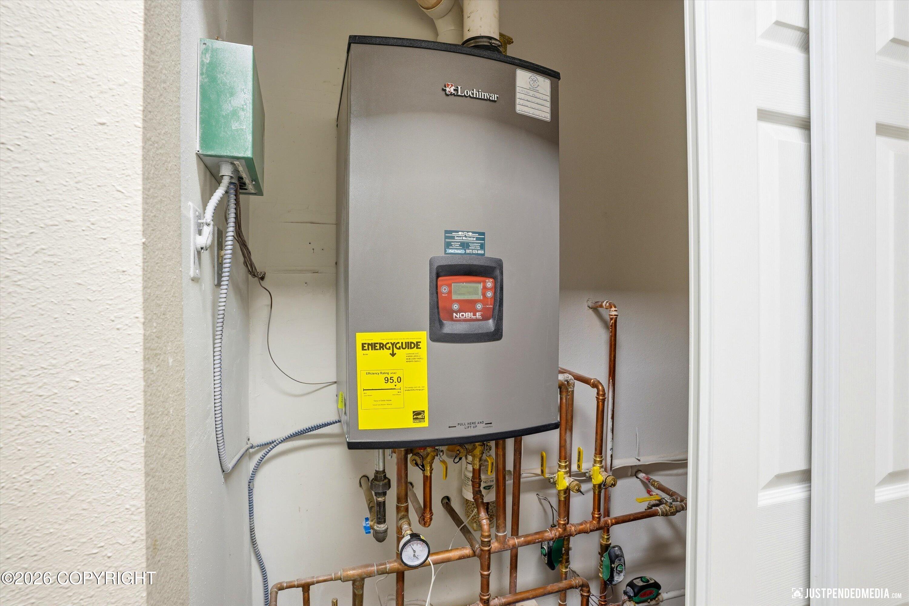 6700 Round Tree Drive