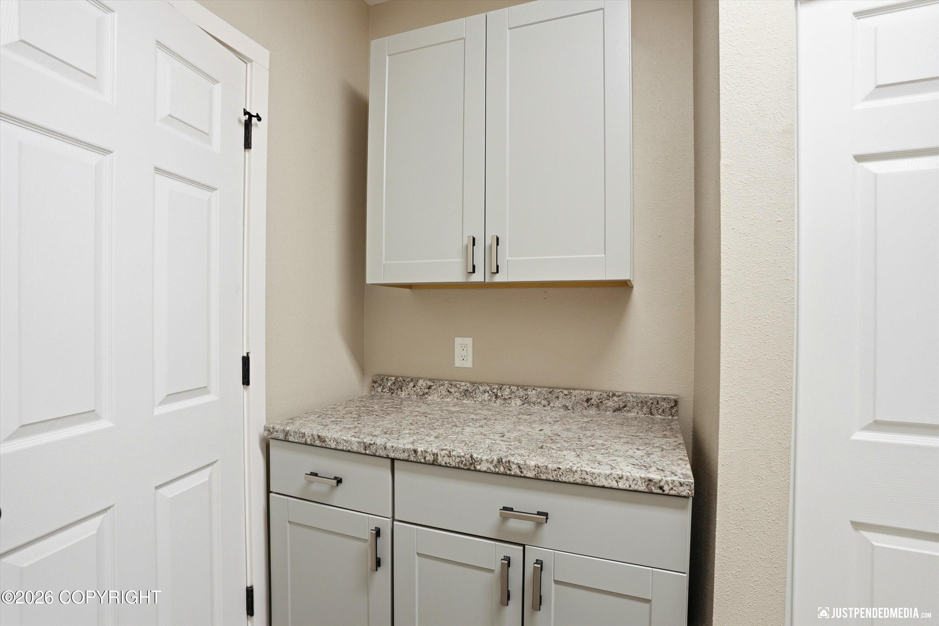 6700 Round Tree Drive