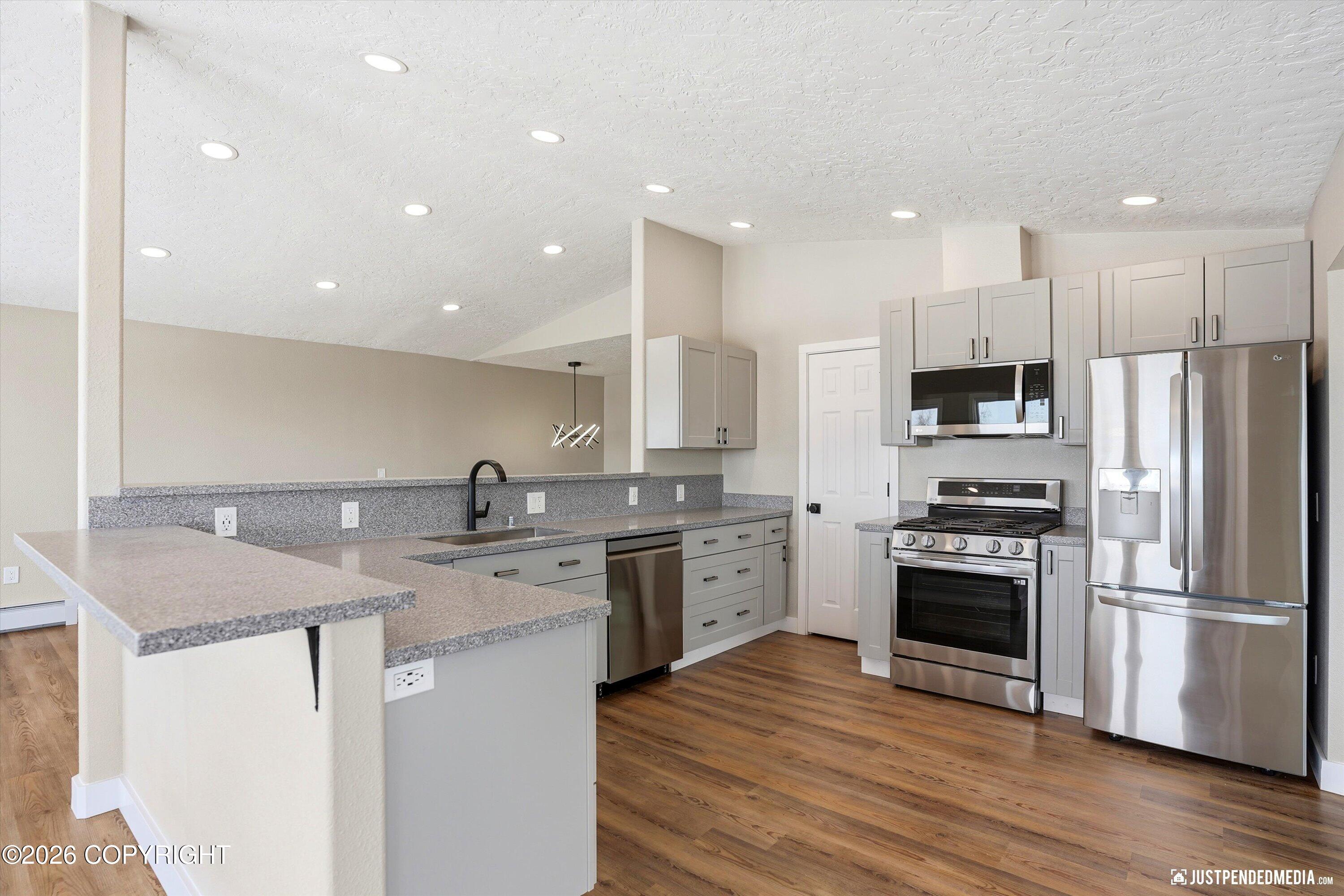 6700 Round Tree Drive