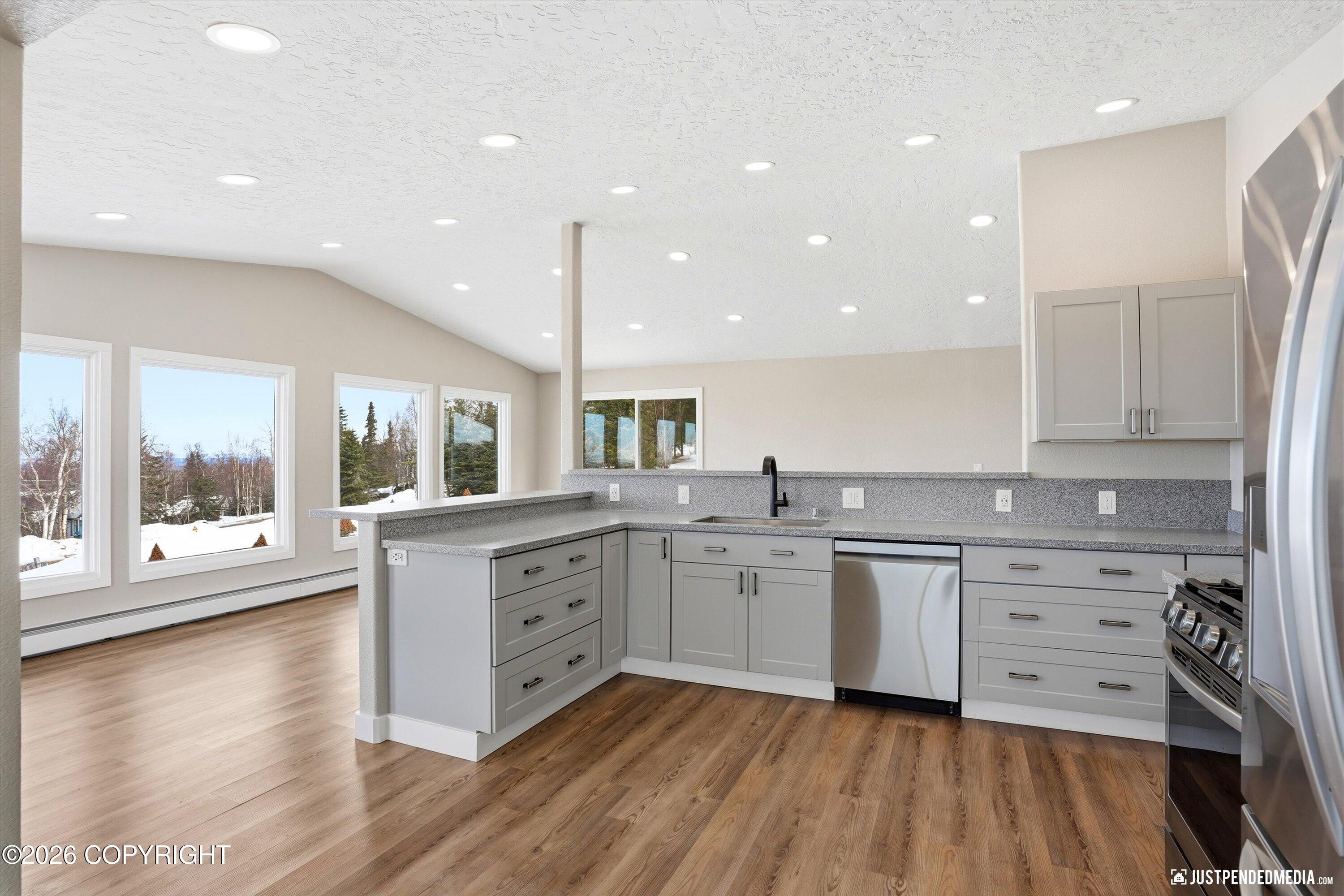 6700 Round Tree Drive