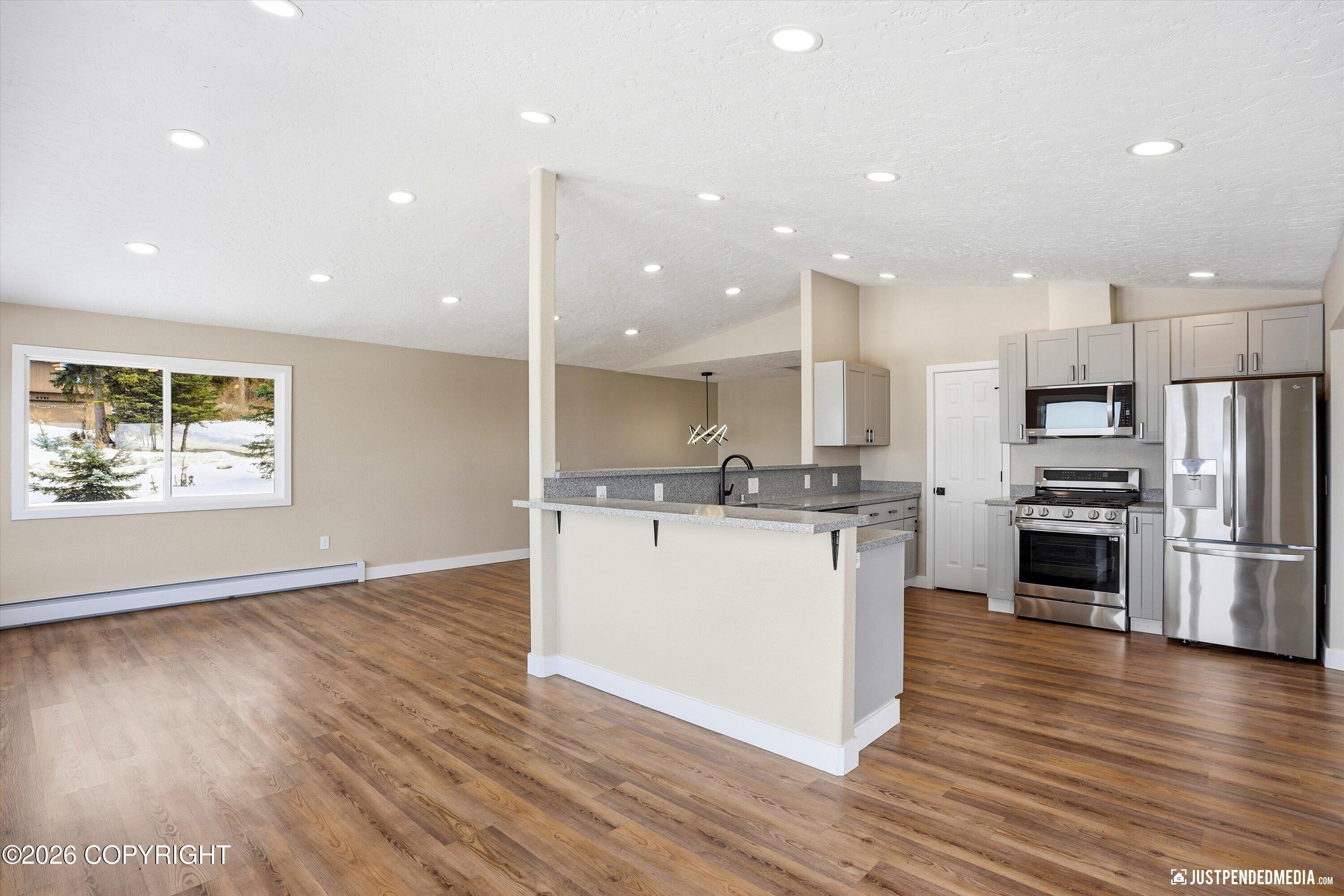 6700 Round Tree Drive