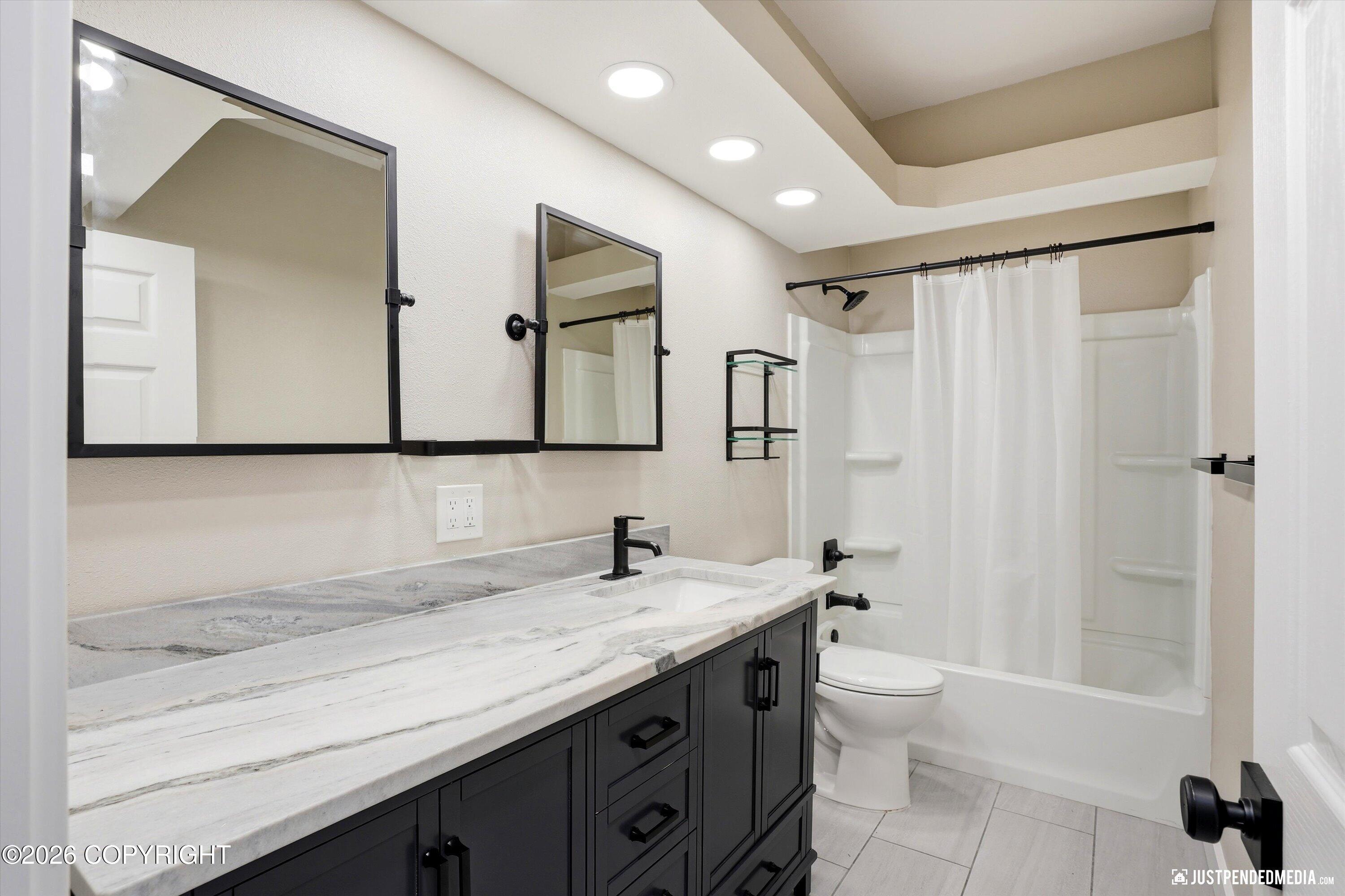 6700 Round Tree Drive