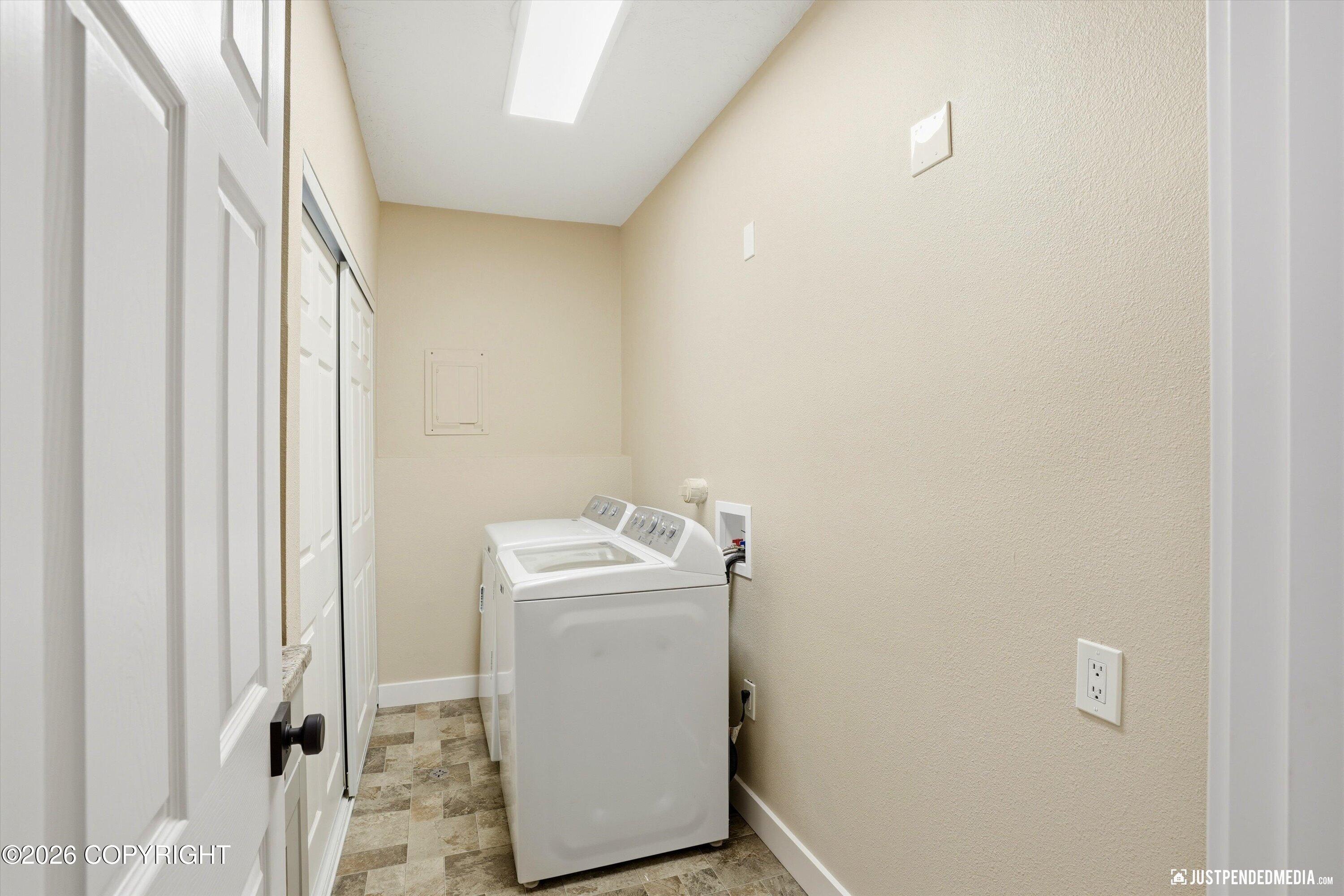 6700 Round Tree Drive