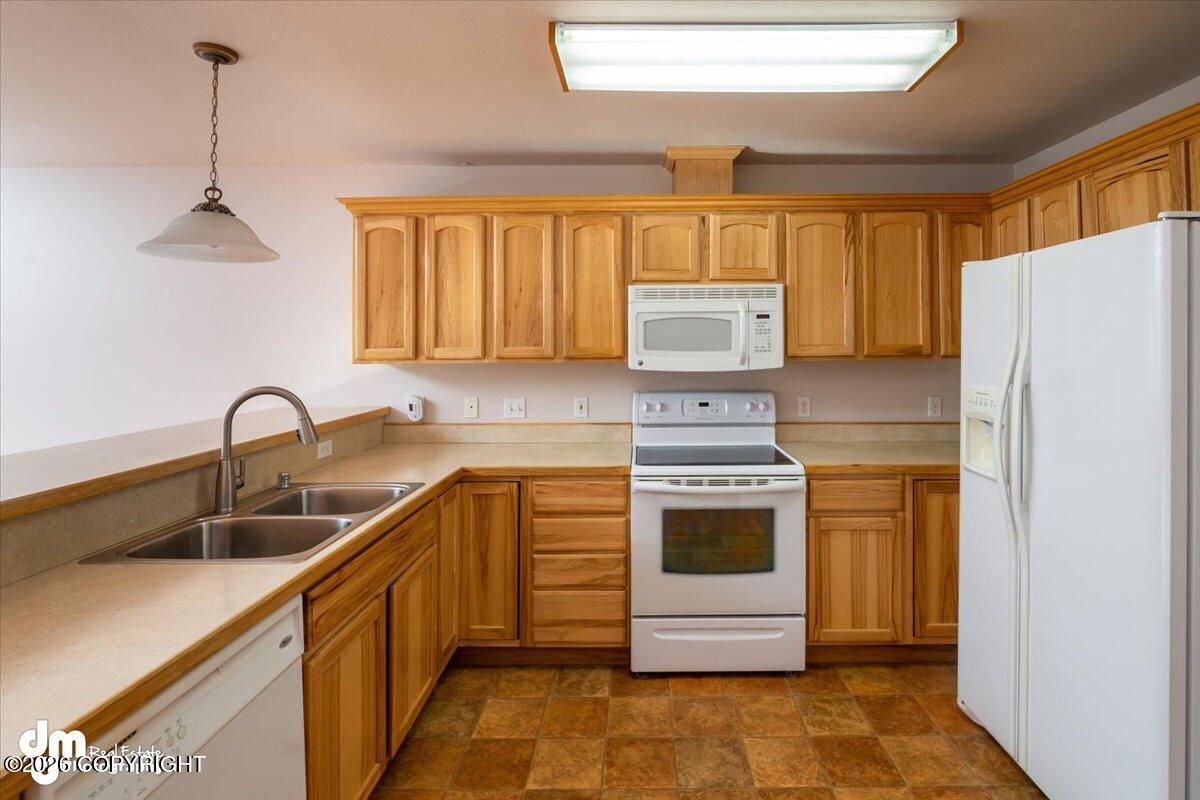 634 E 73rd Avenue # B Unit: #B