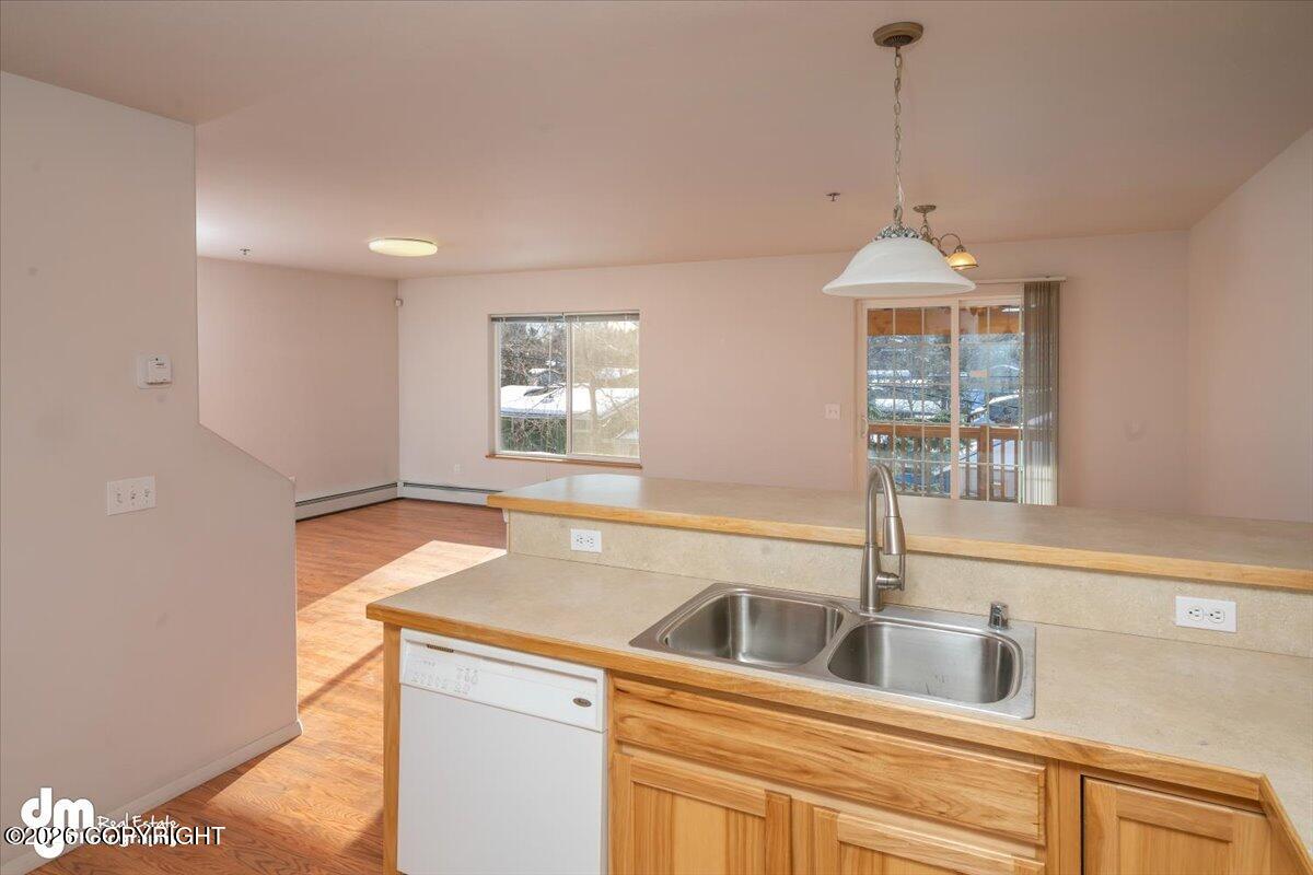 634 E 73rd Avenue # B Unit: #B