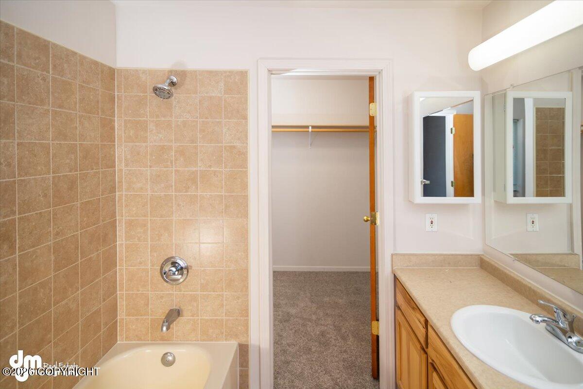 634 E 73rd Avenue # B Unit: #B