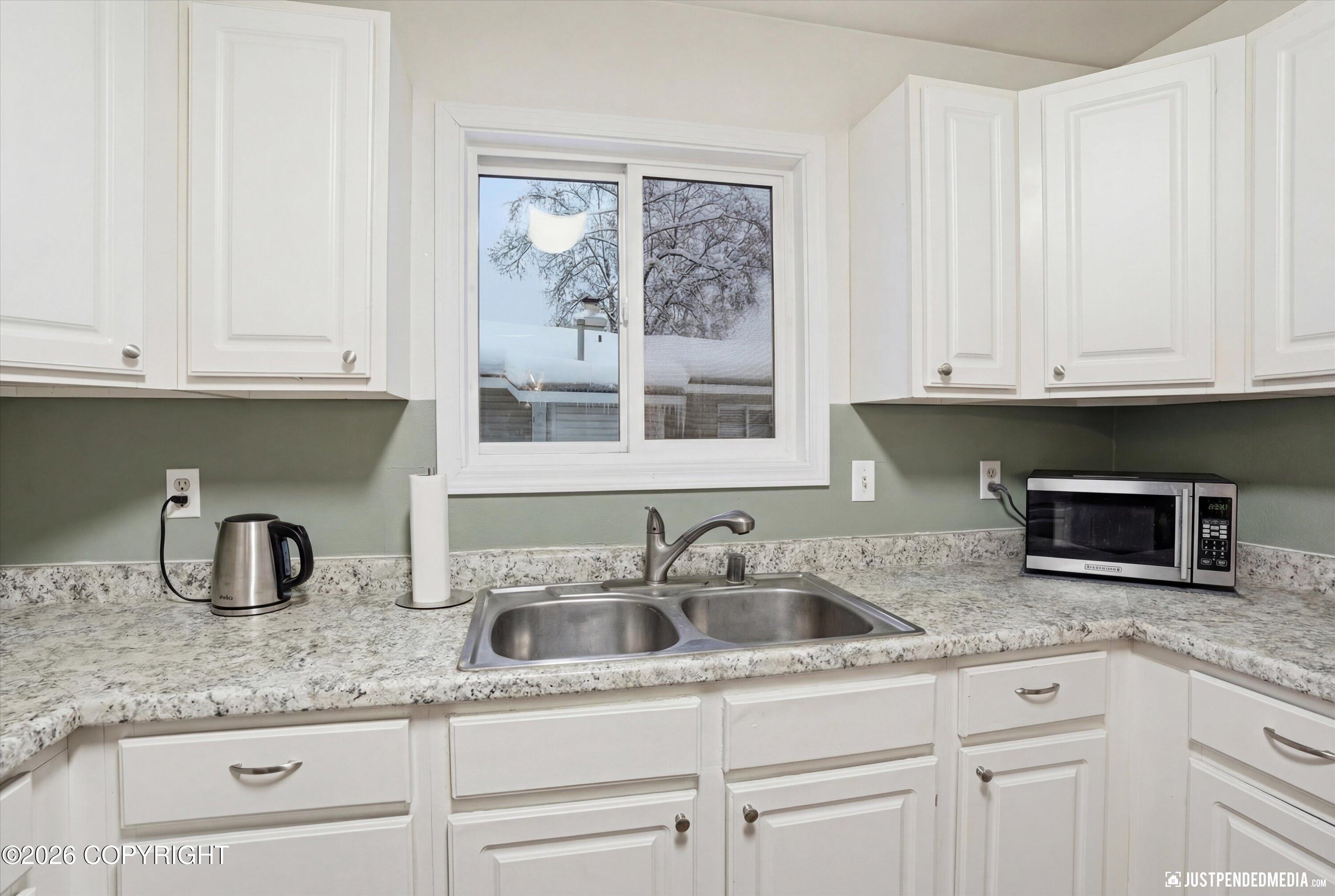 5914 Prosperity Drive