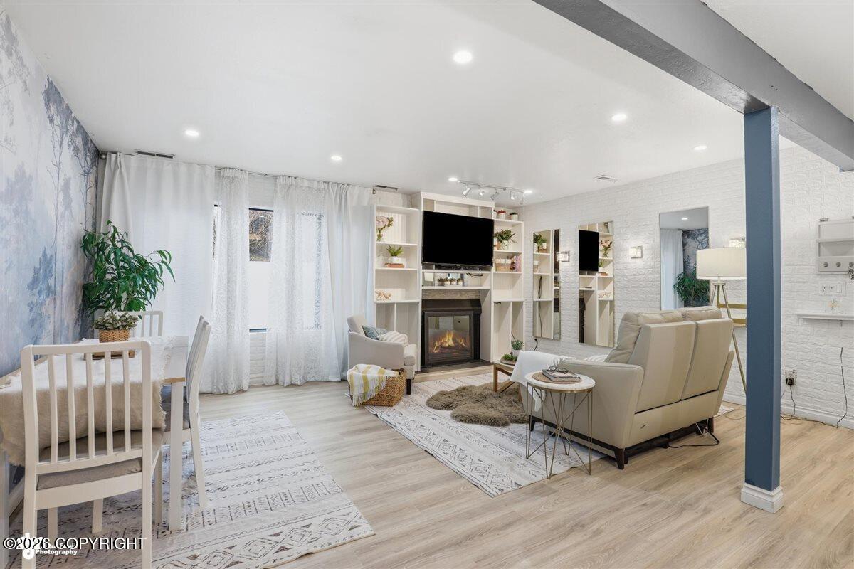 6631 Weimer Drive # B1 Unit: #B1
