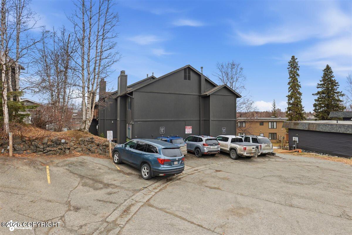 6631 Weimer Drive # B1 Unit: #B1