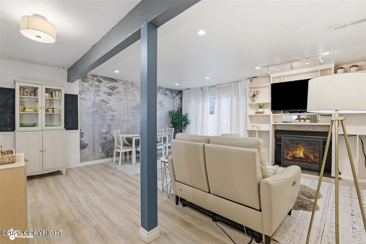 6631 Weimer Drive # B1 Unit: #B1
