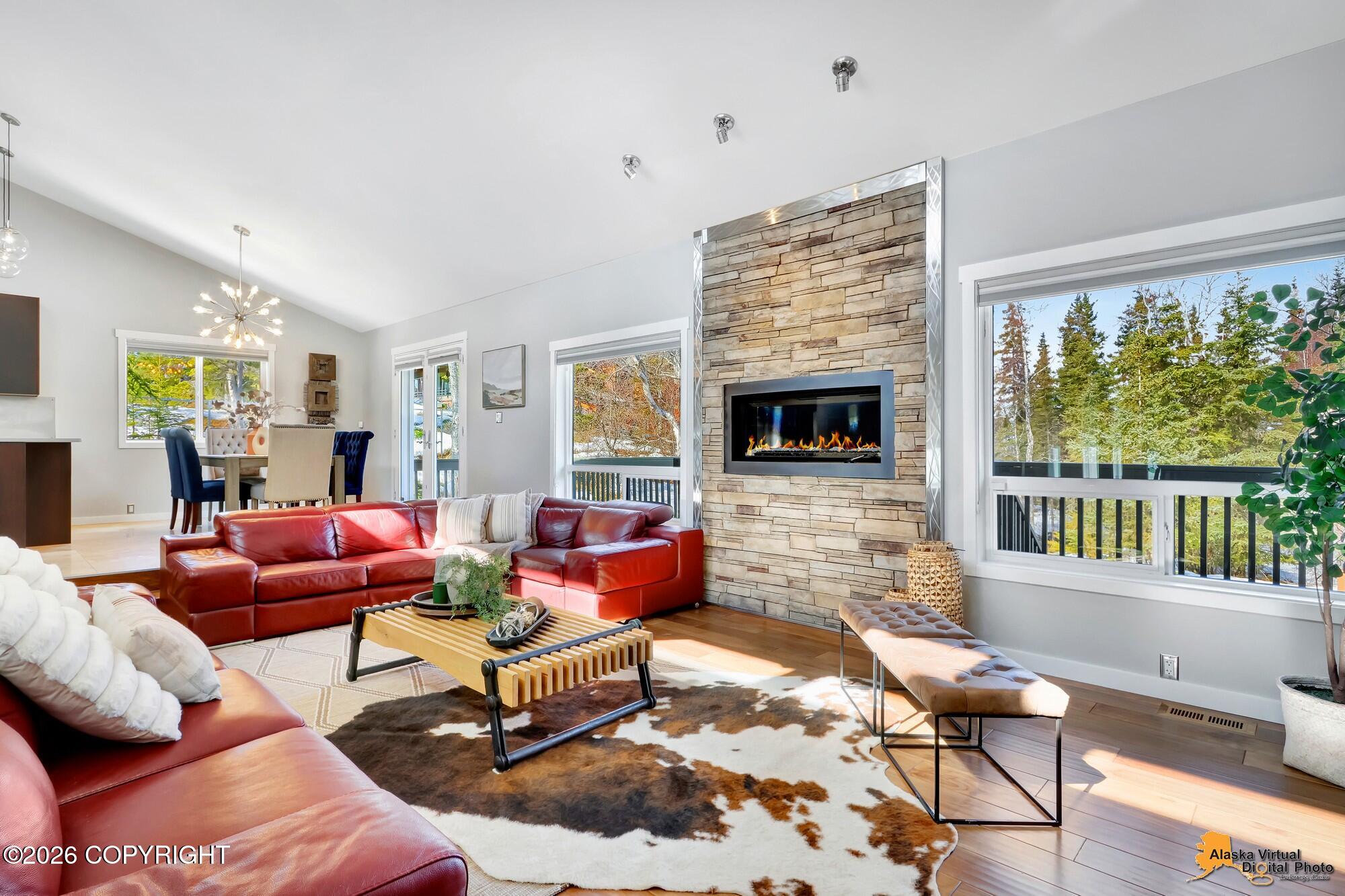 7141 Tree Top Circle