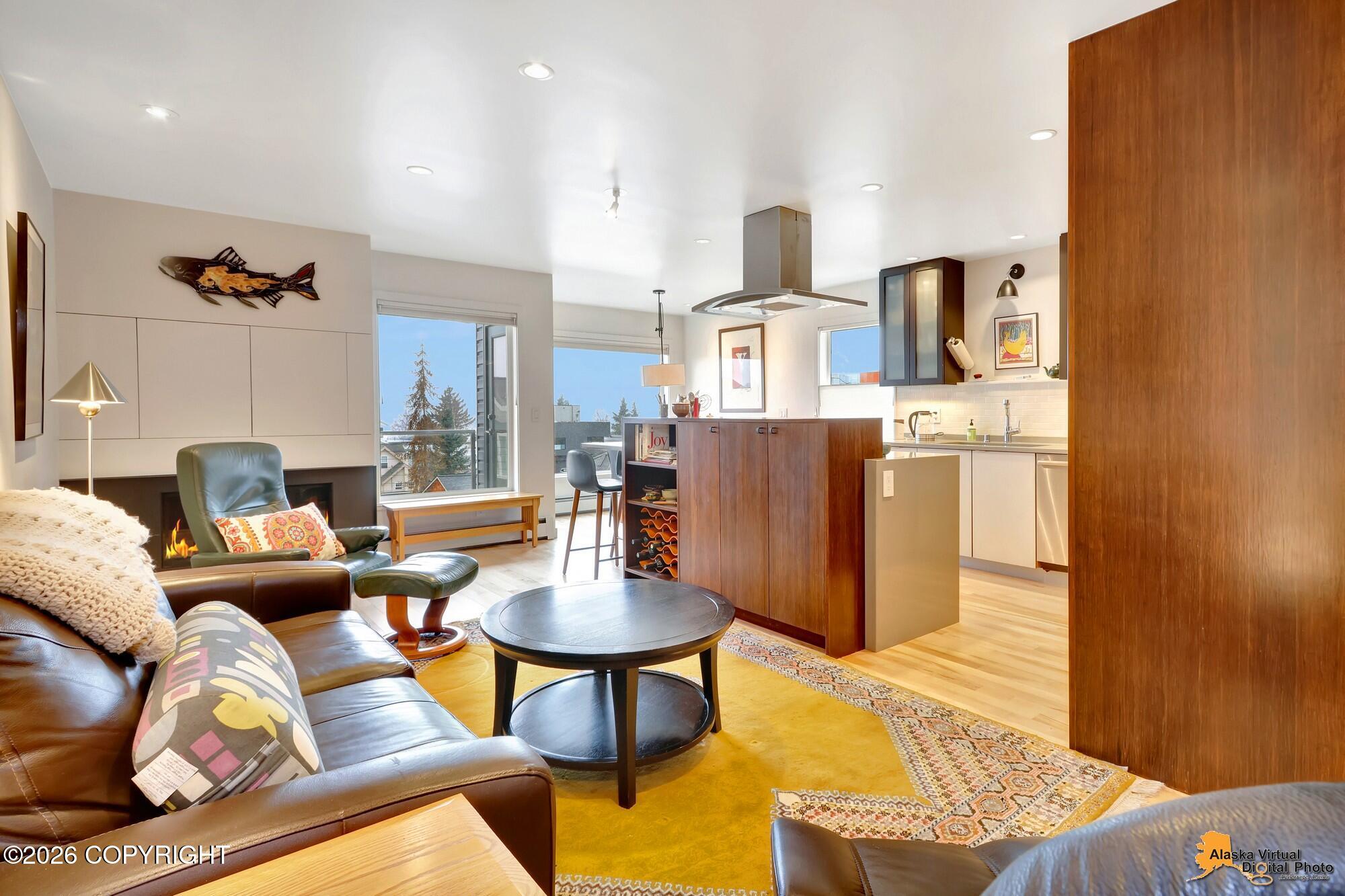 1130 W 6th Avenue # 5 Unit: #5