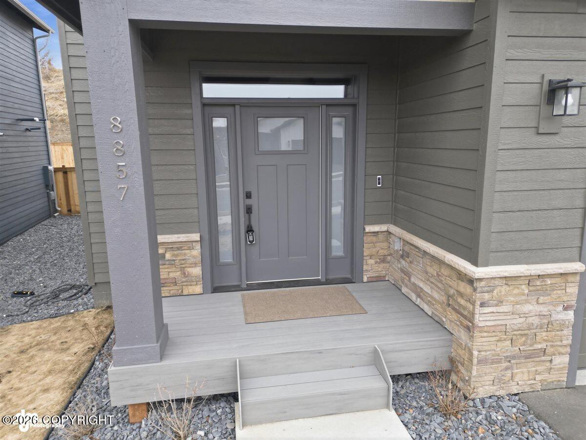 8857 Chalk Hill Loop