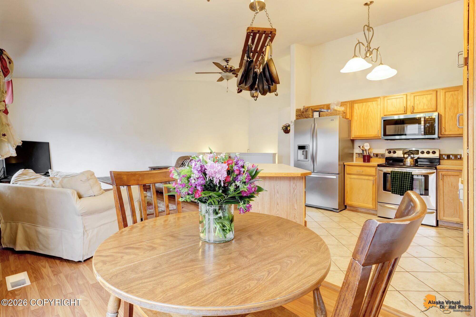 2459 Cloverwood Loop