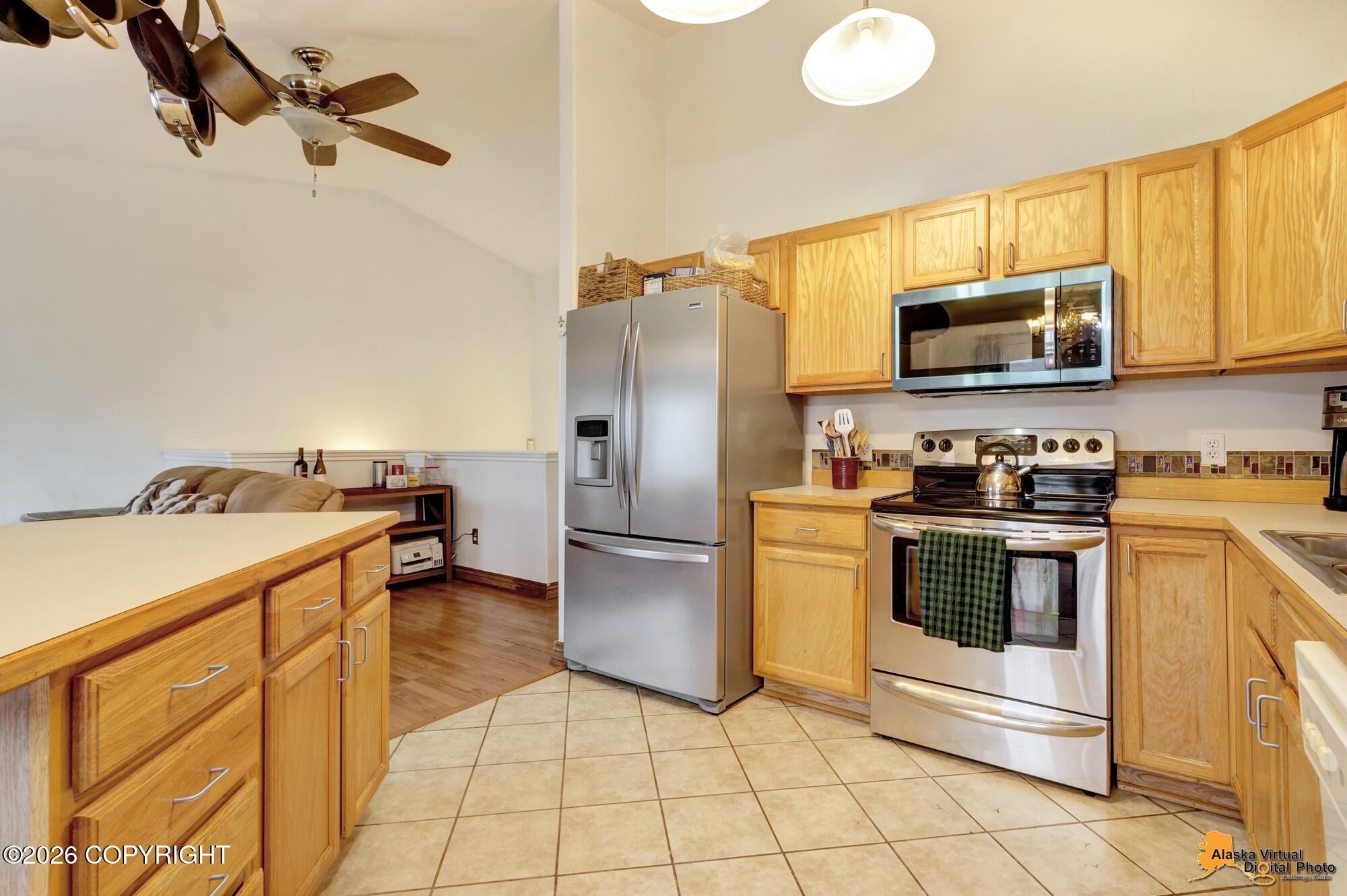 2459 Cloverwood Loop