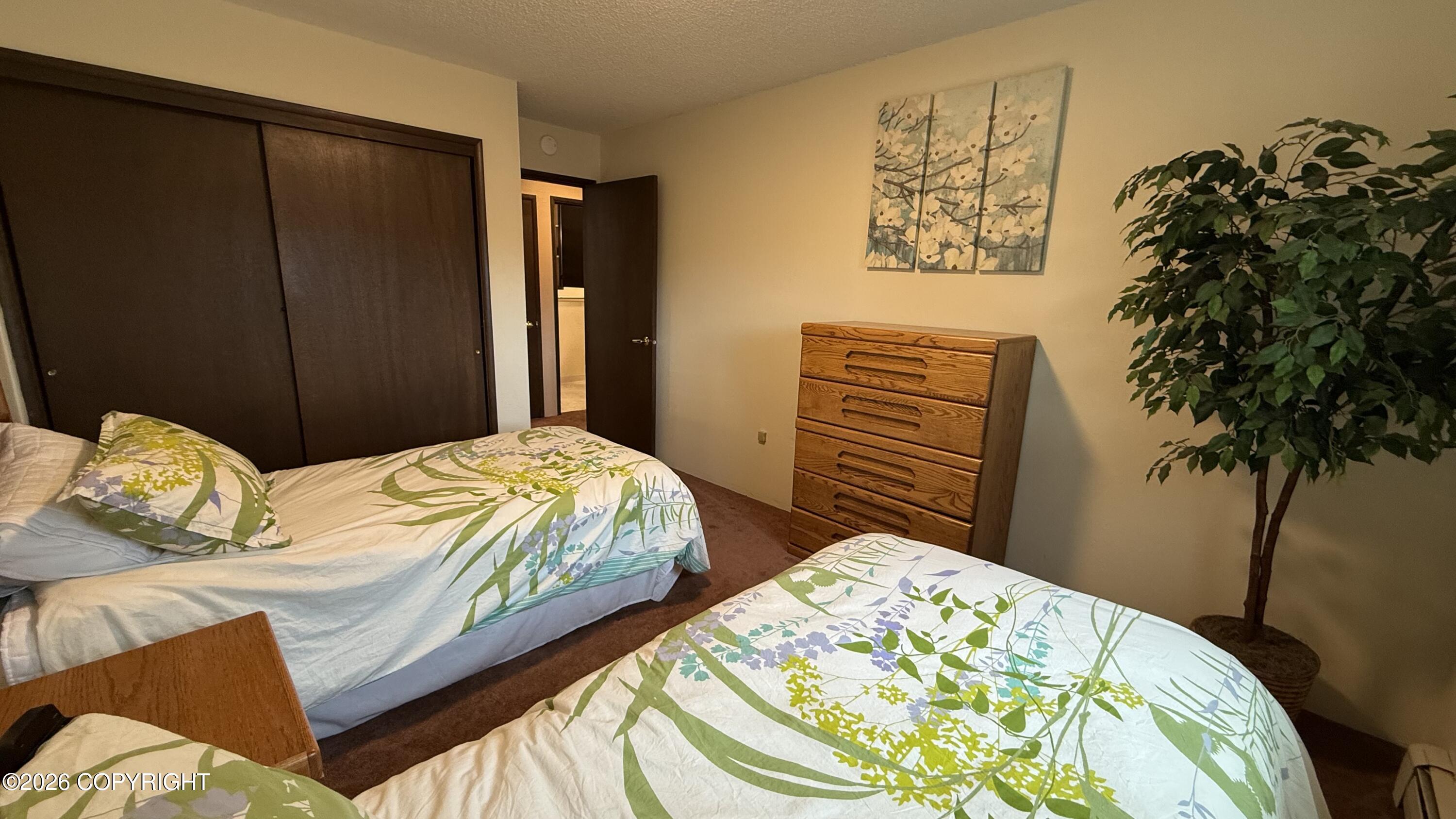 2230 E 52nd Avenue # 4 Unit: #4