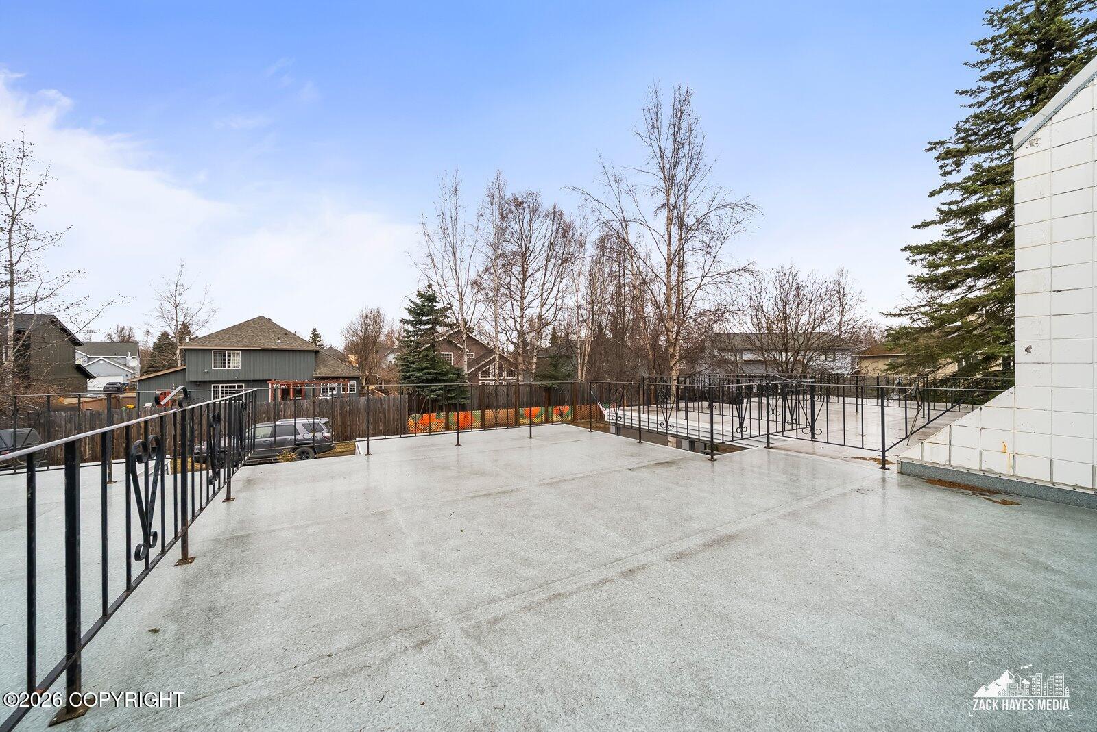 3333 Lakeshore Drive # 10 Unit: #10