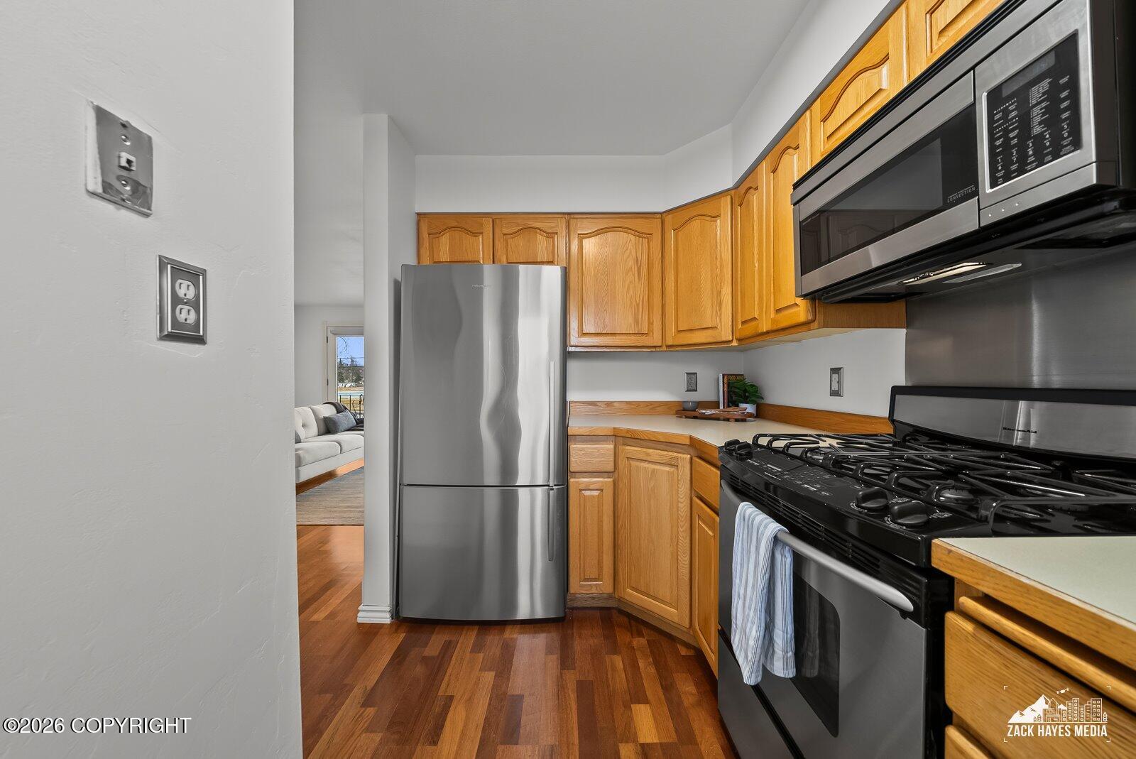 3333 Lakeshore Drive # 10 Unit: #10