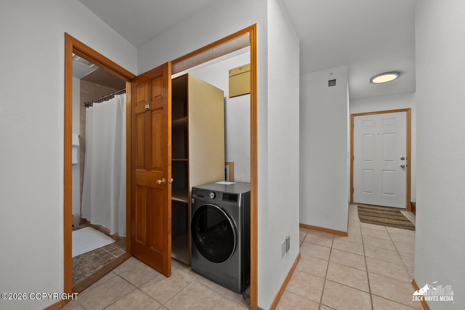 3333 Lakeshore Drive # 10 Unit: #10