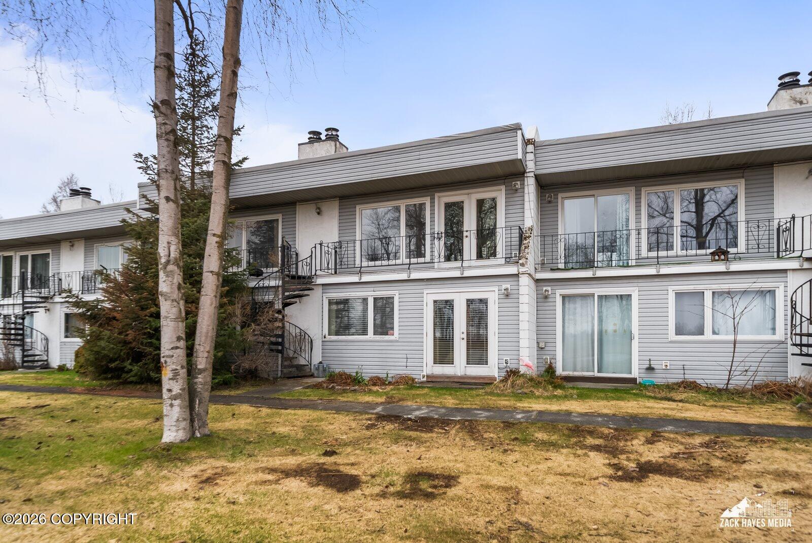3333 Lakeshore Drive # 10 Unit: #10