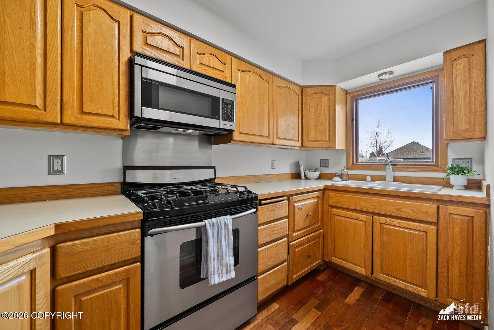 3333 Lakeshore Drive # 10 Unit: #10