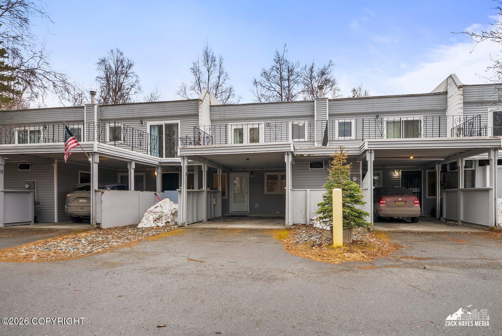3333 Lakeshore Drive # 10 Unit: #10