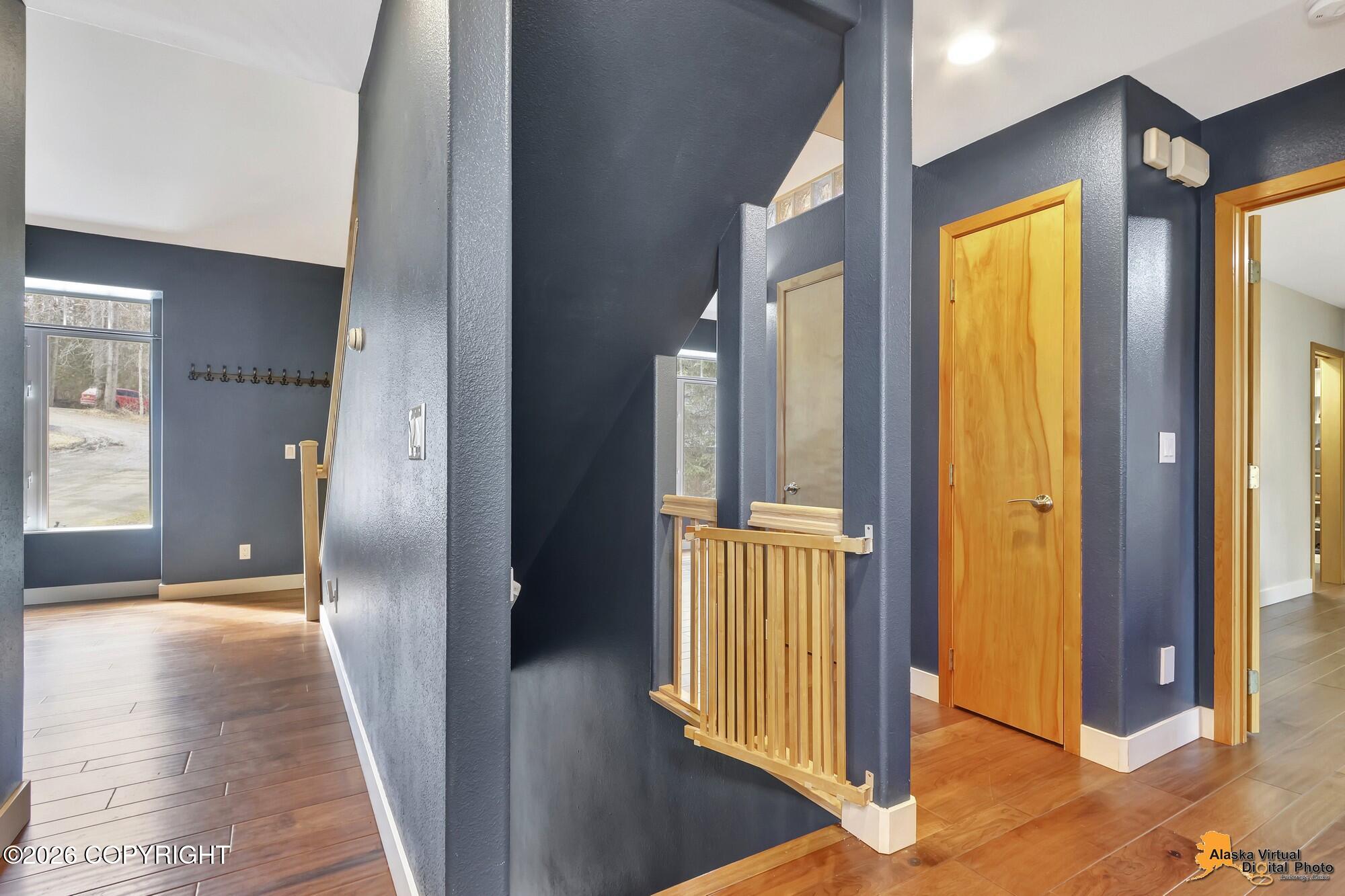 5221 Wandering Drive